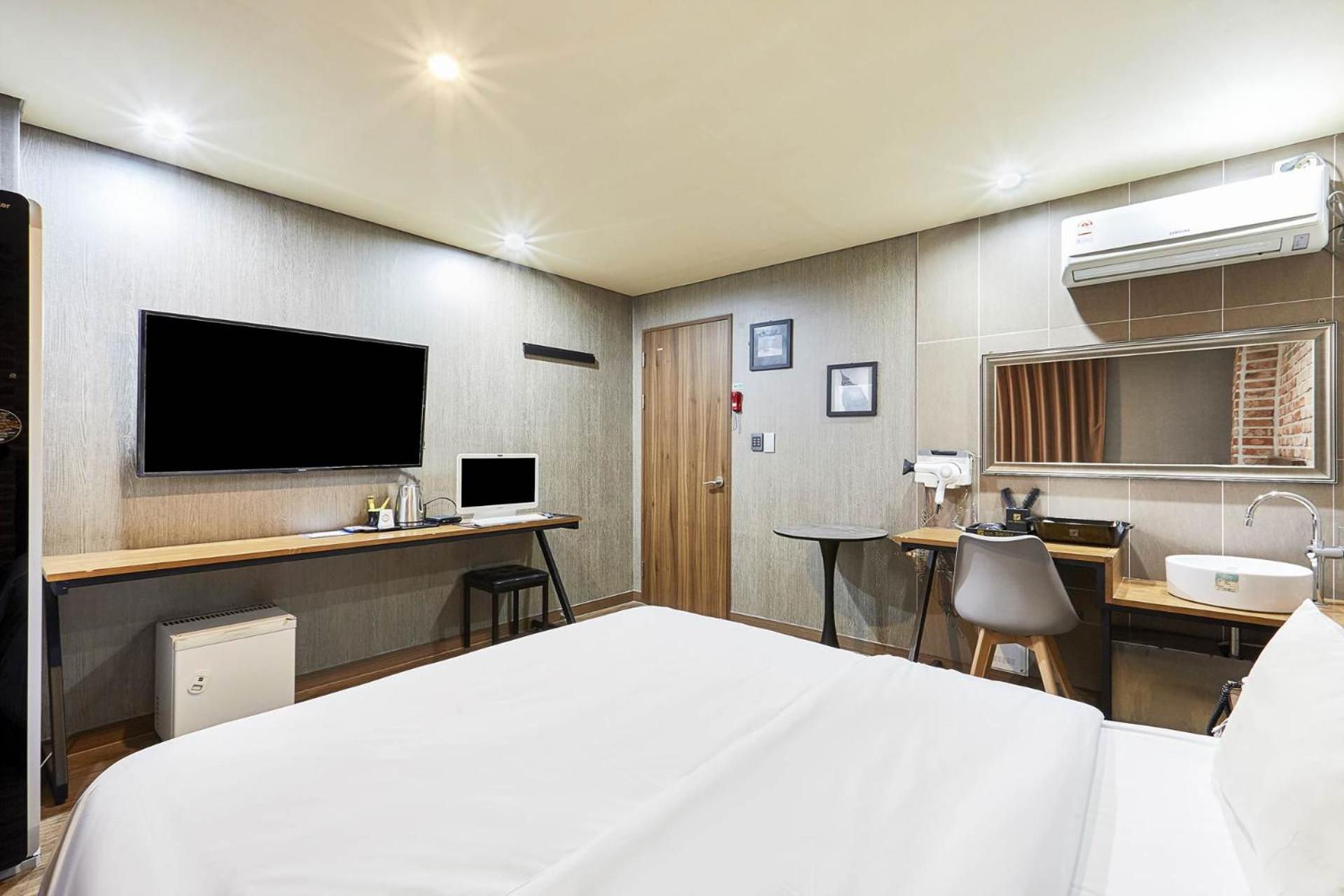 Deluxe Double Room - Photo 3
