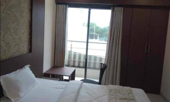 Deluxe Room (2 Adults + 1 Child) photo 2
