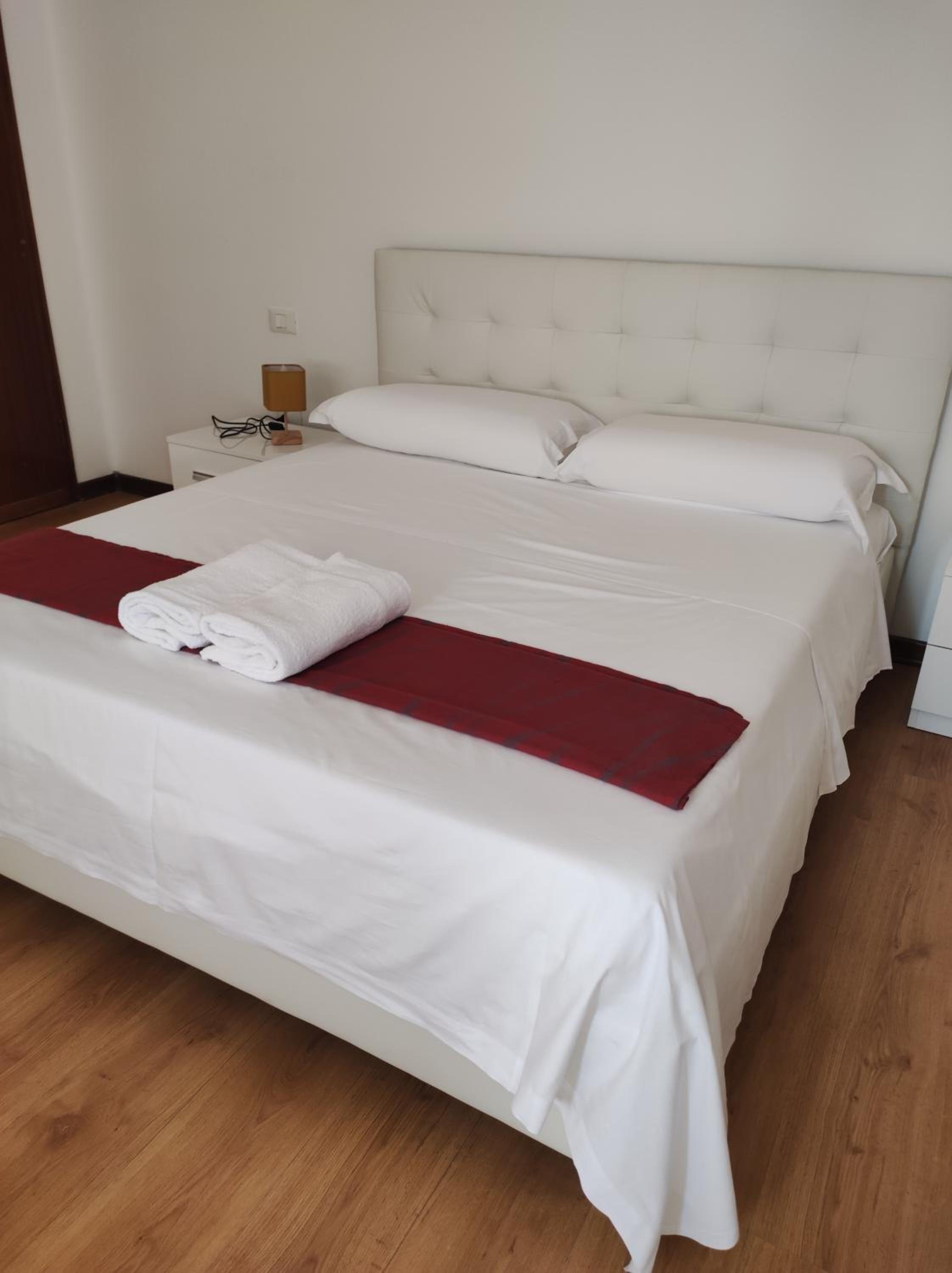 Double Room with Private Bathroom photo 3