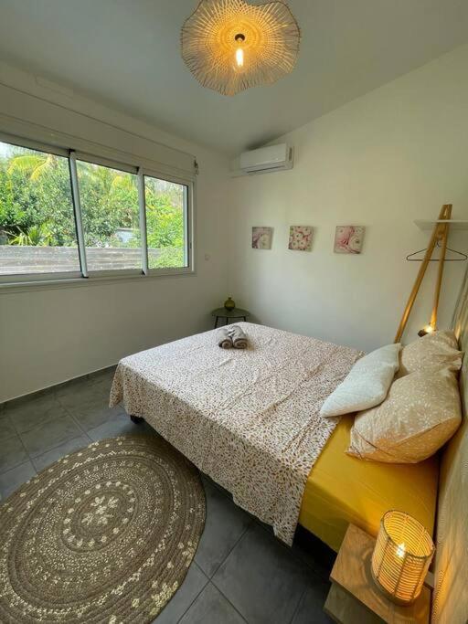 Three-Bedroom House photo 2