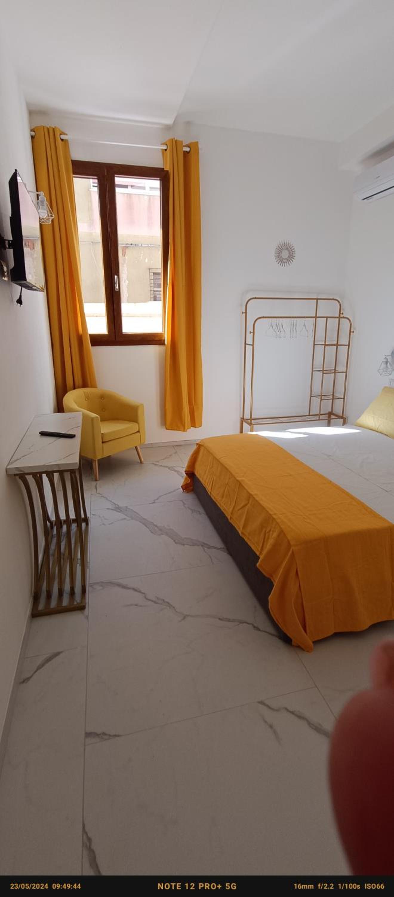 Double Room with Private Bathroom photo 1