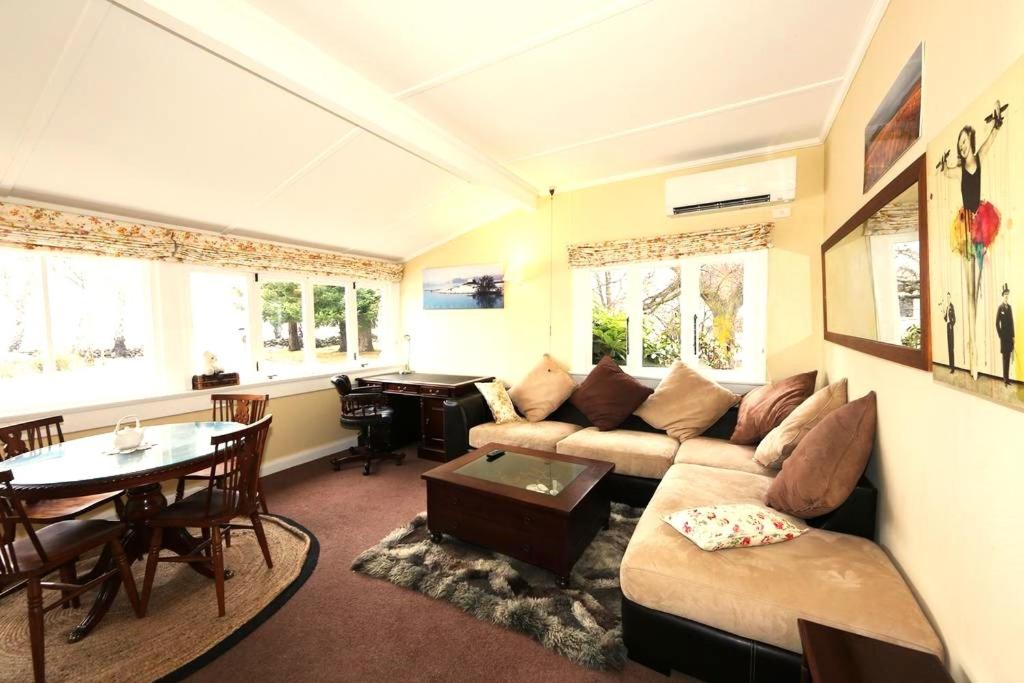 Two-Bedroom House - Photo 19