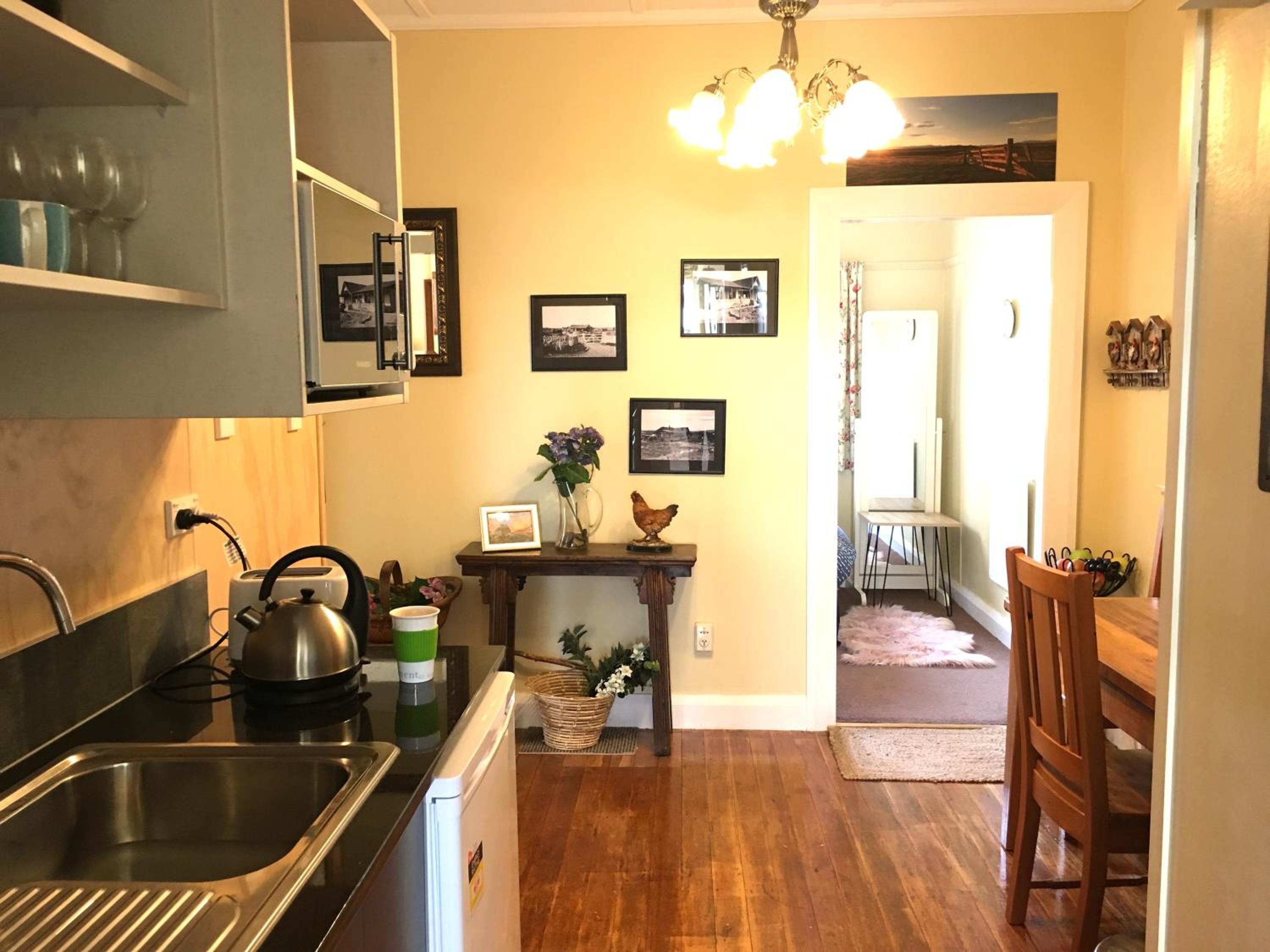 Two-Bedroom House - Photo 21