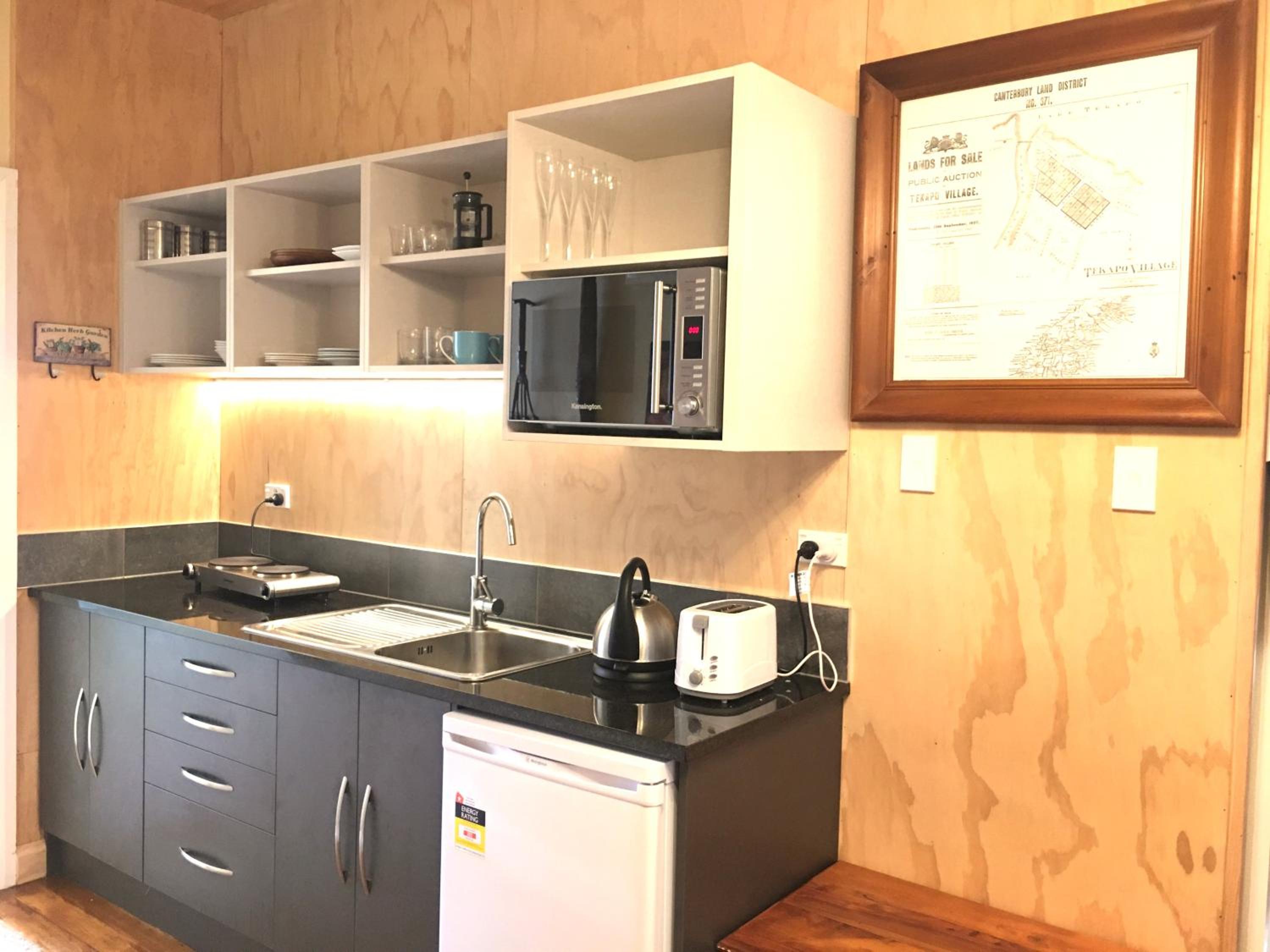 Two-Bedroom House - Photo 23