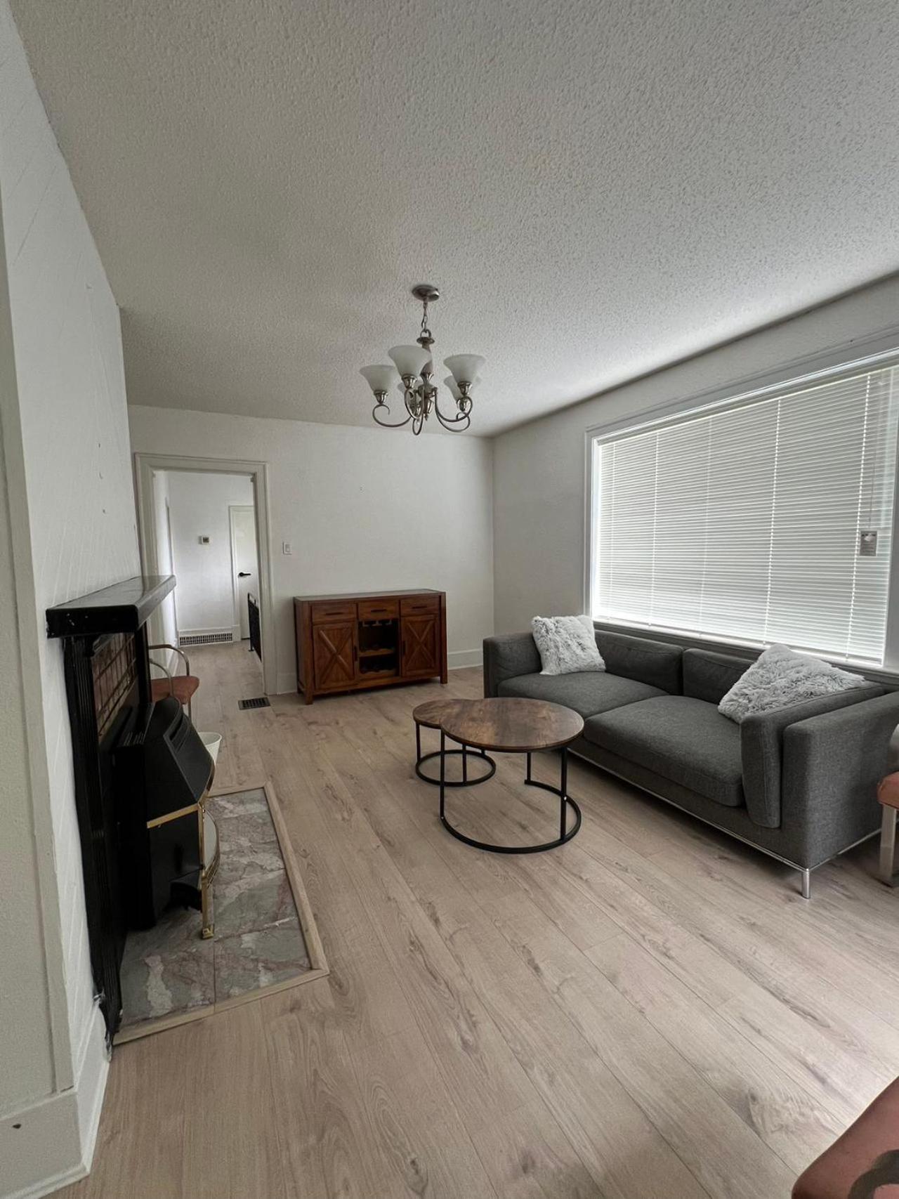 Twin Room With Shared Bathroom