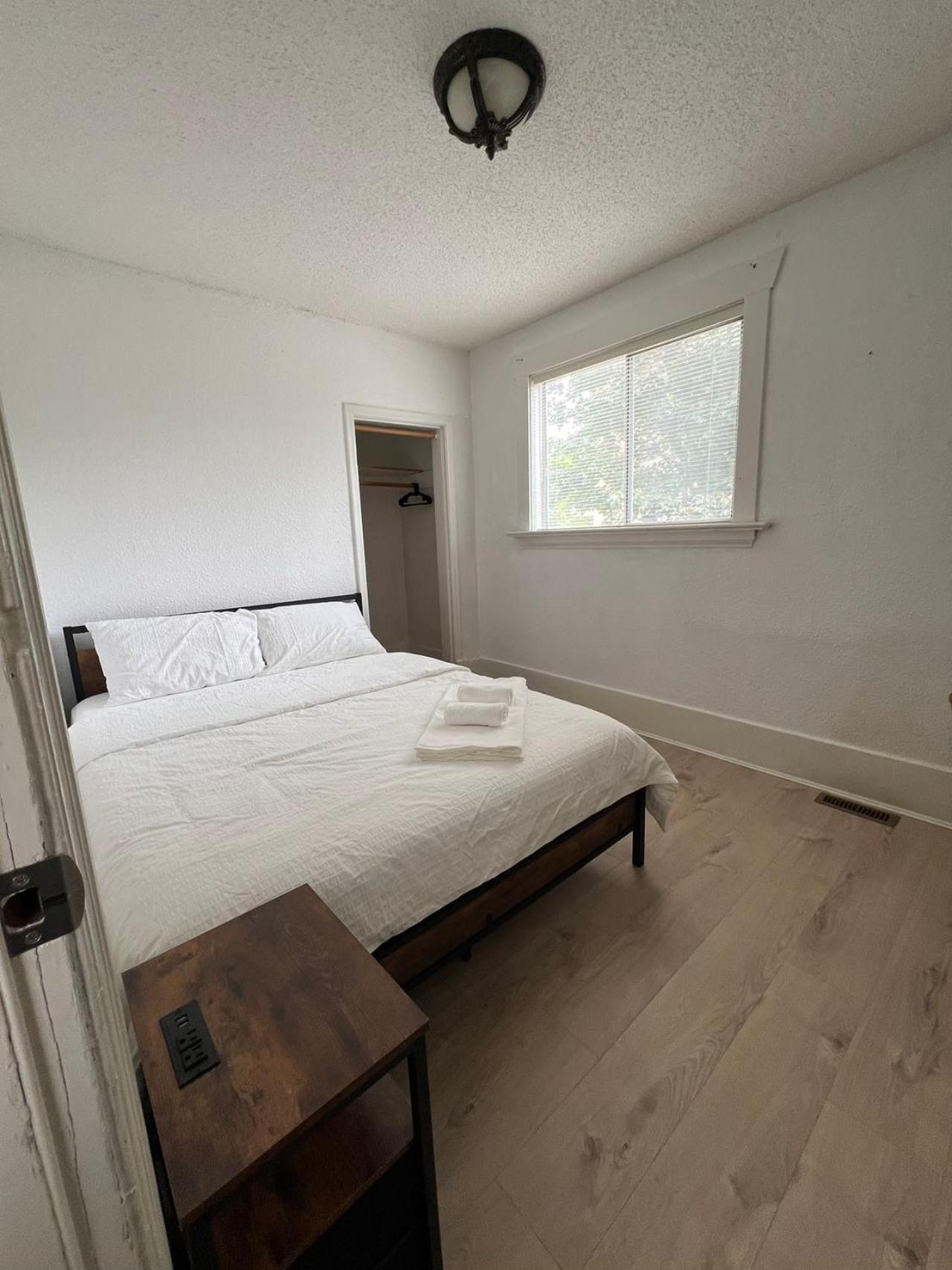 Double Room With Shared Toilet