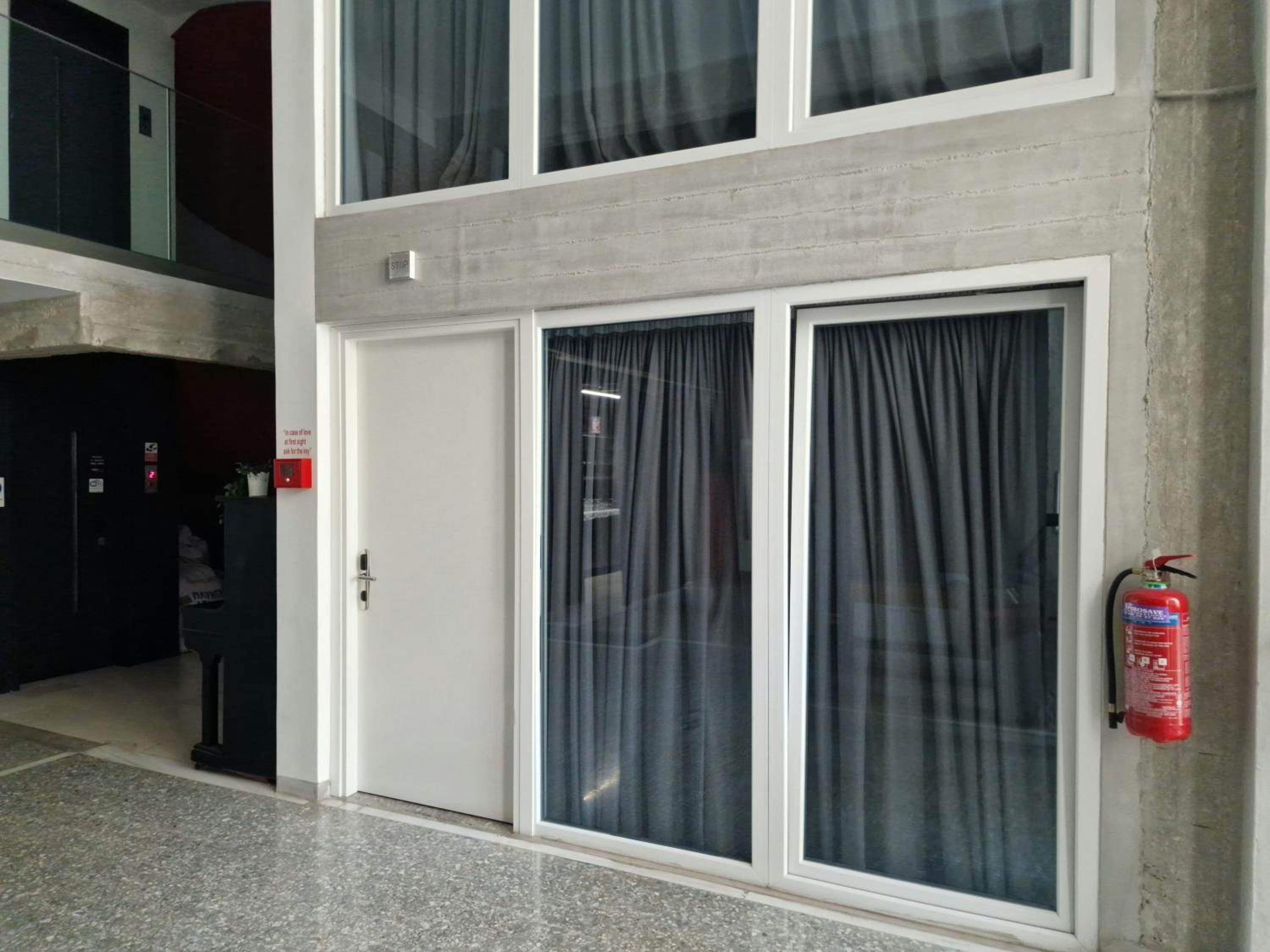 Loft atrium photo 2