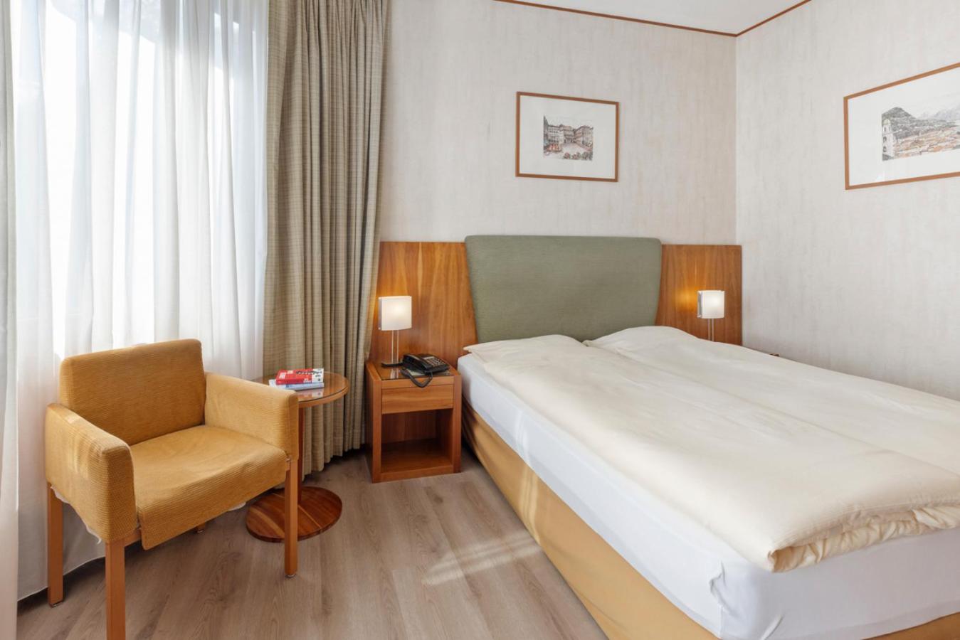 Smart Queen Room - Photo 7