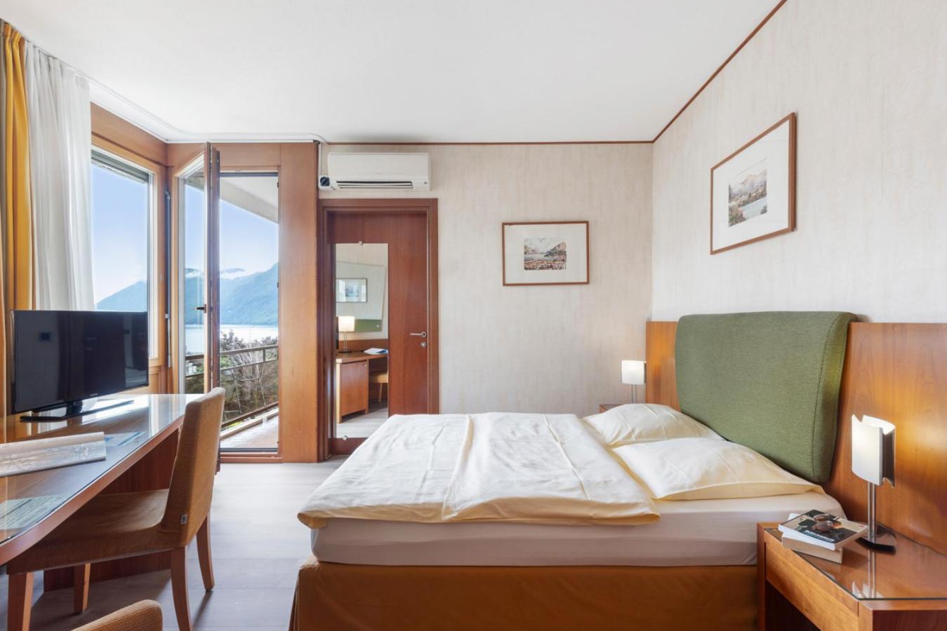 Smart Queen Room - Photo 1