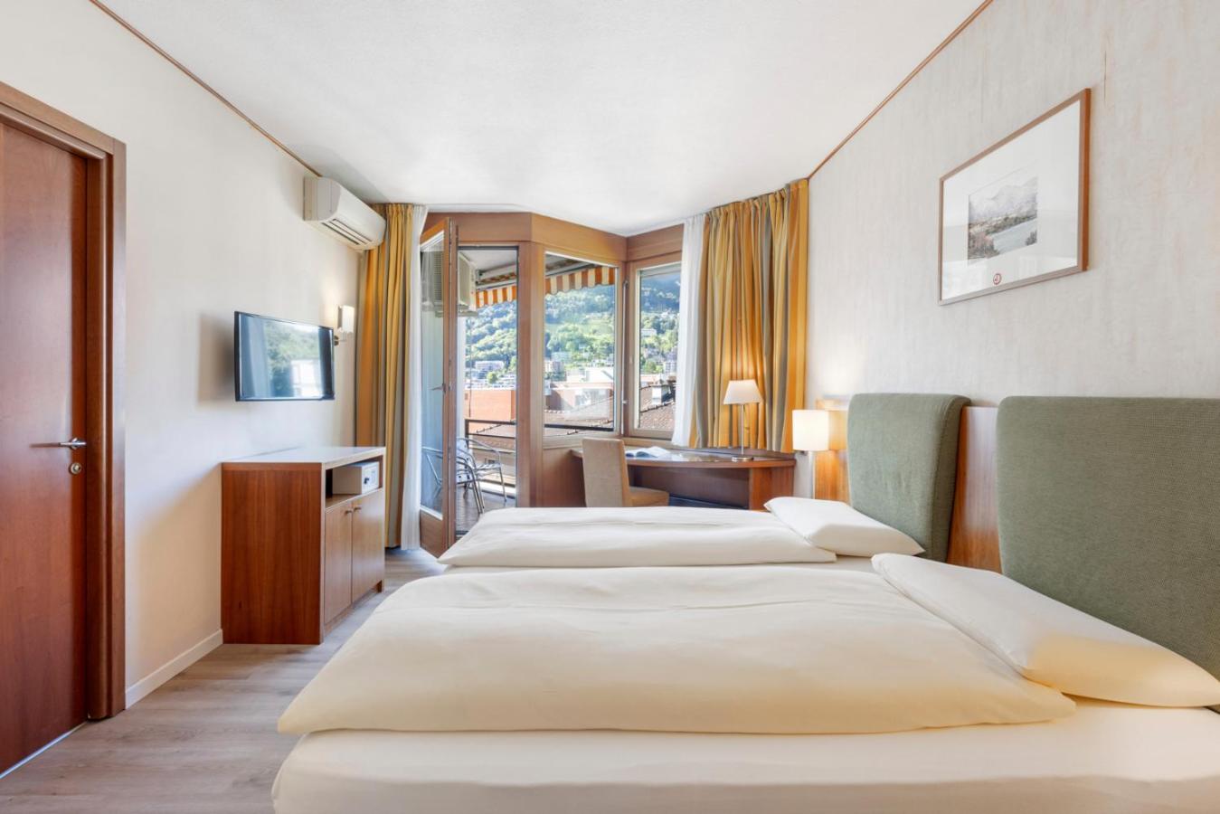 Comfort Double Room with Balcony - Photo 8