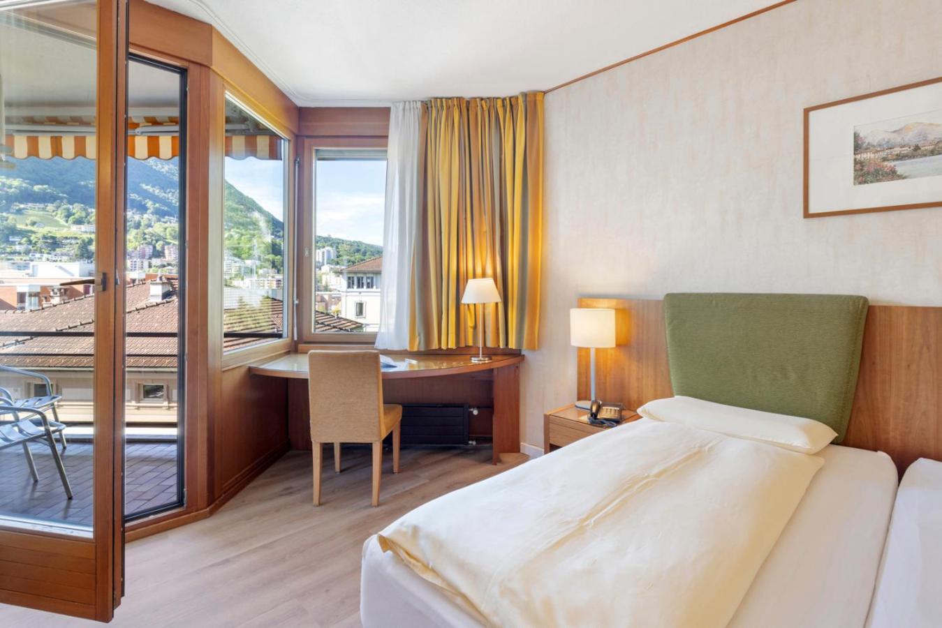 Comfort Double Room with Balcony - Photo 9