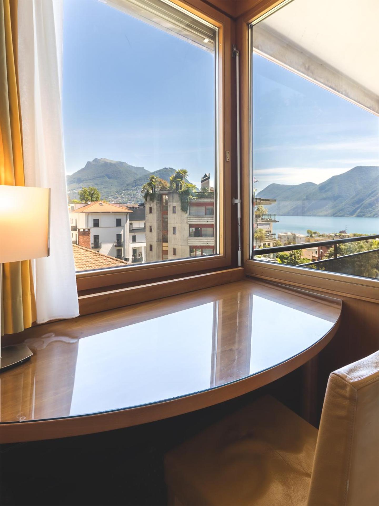 Junior Suite with Partial Lake View - Photo 2