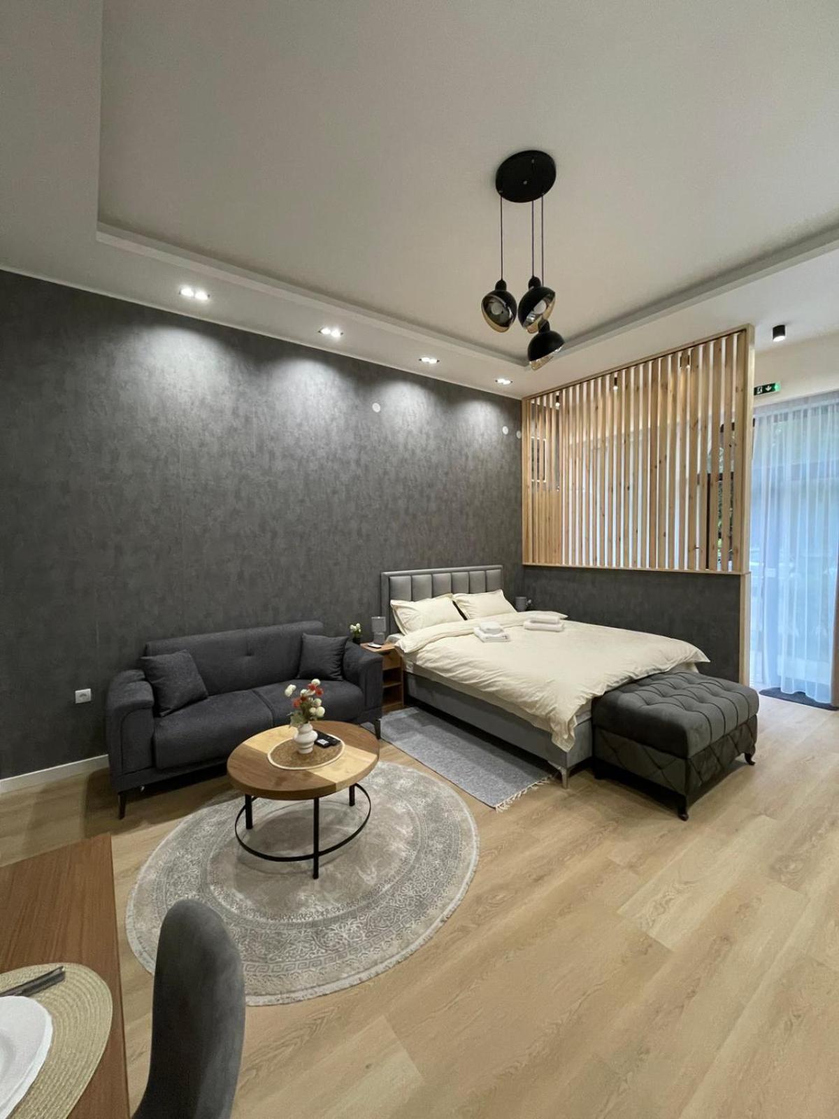 Apartment photo 1