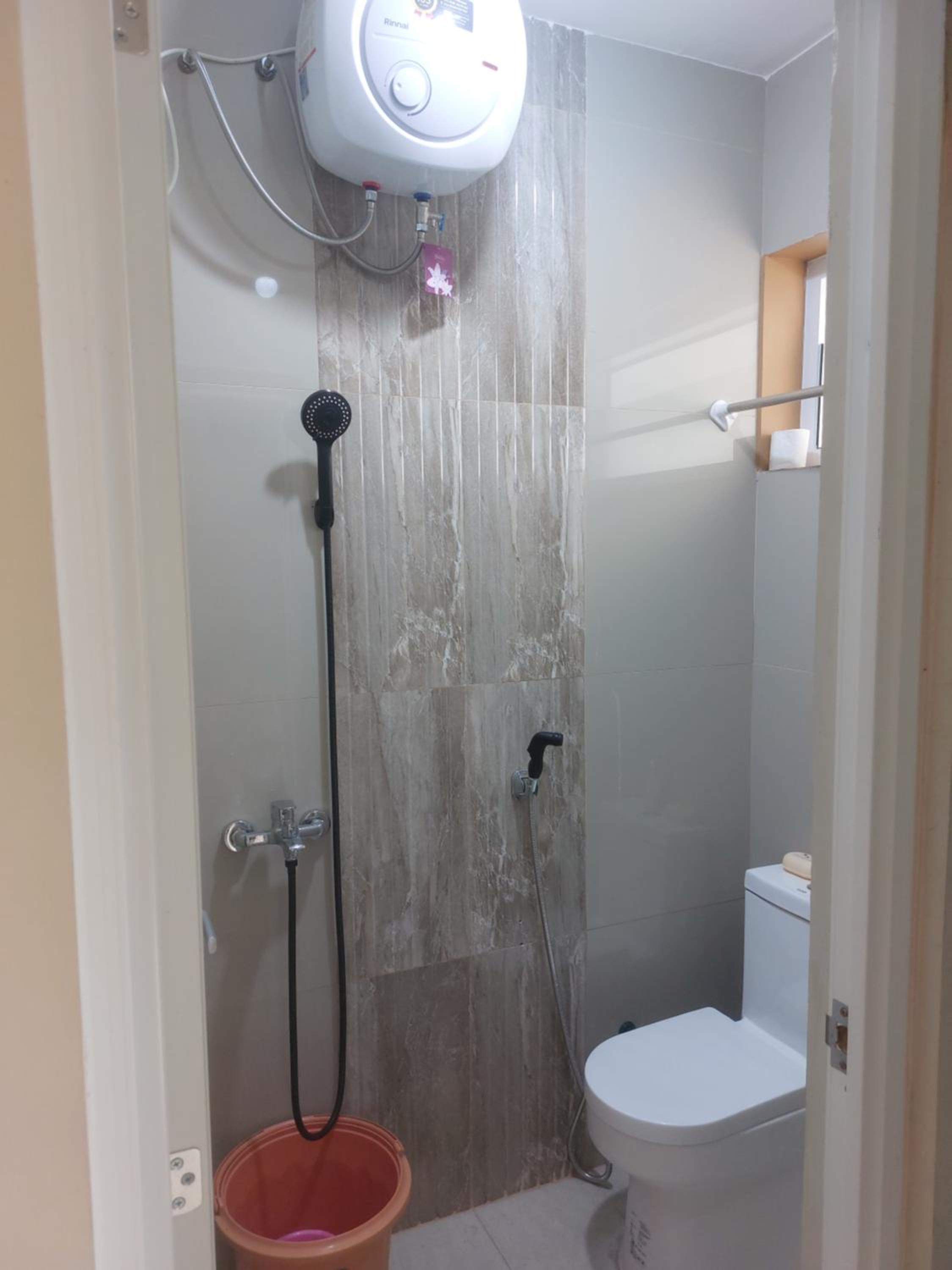 Twin Room With Private Bathroom photo 2