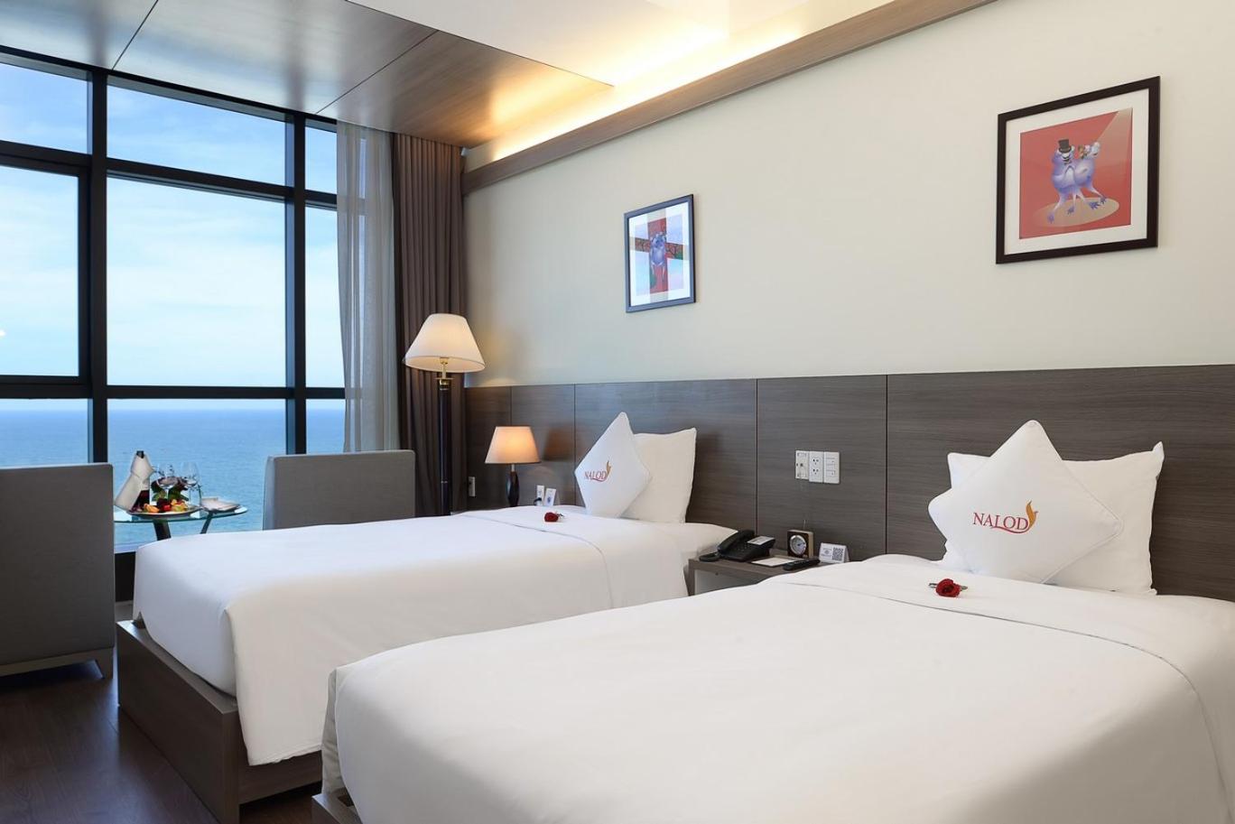 Premier Ocean View Twin photo 1