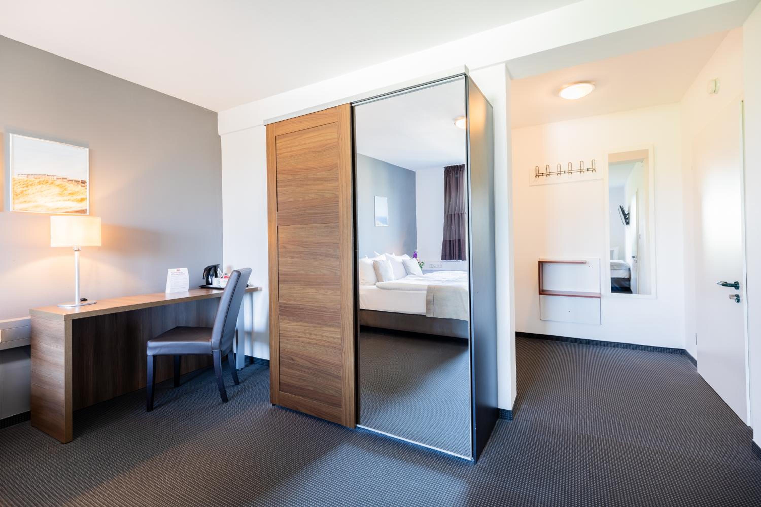 Standard Triple Room photo 3