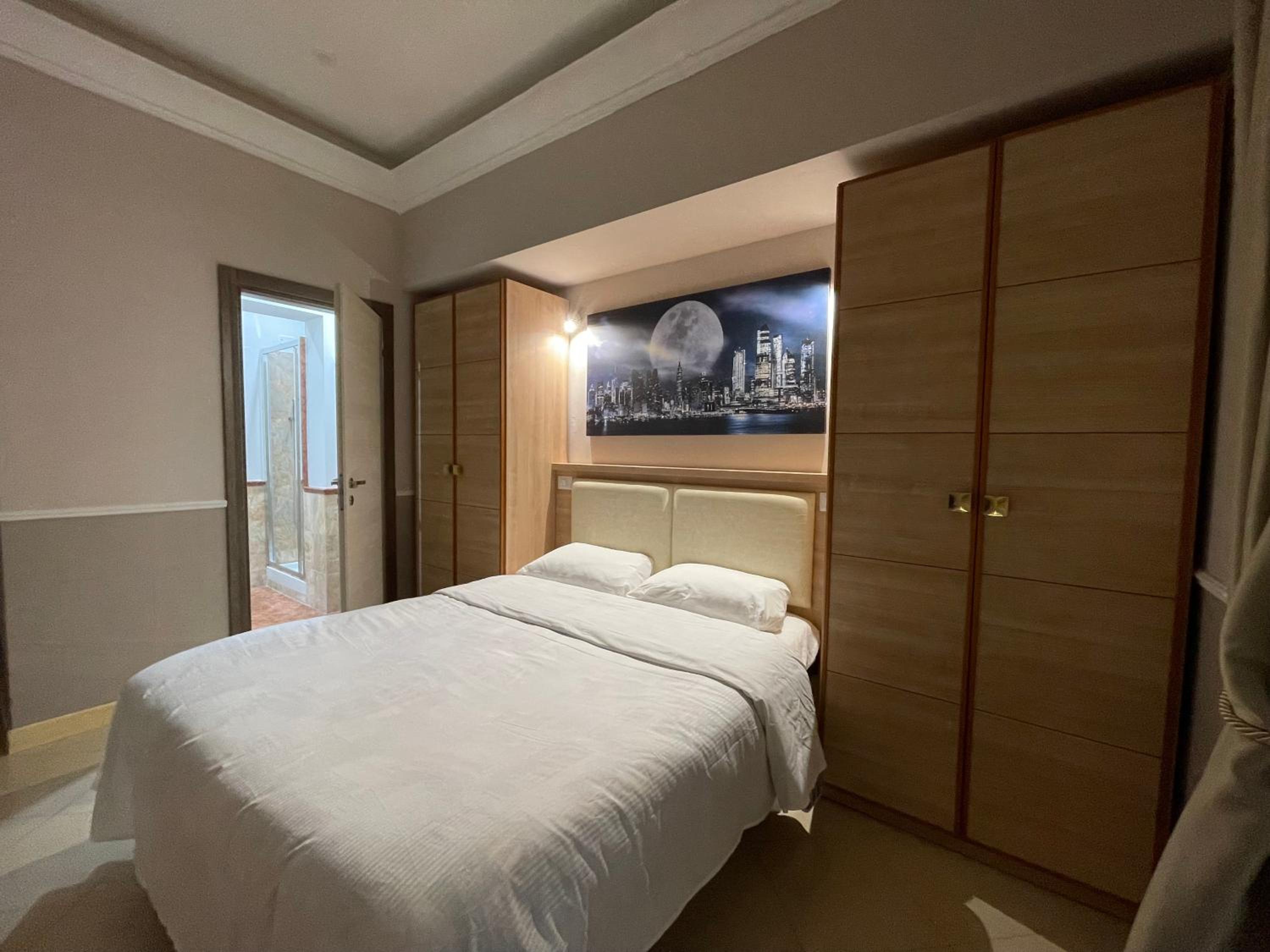 Deluxe Double Room With Shower