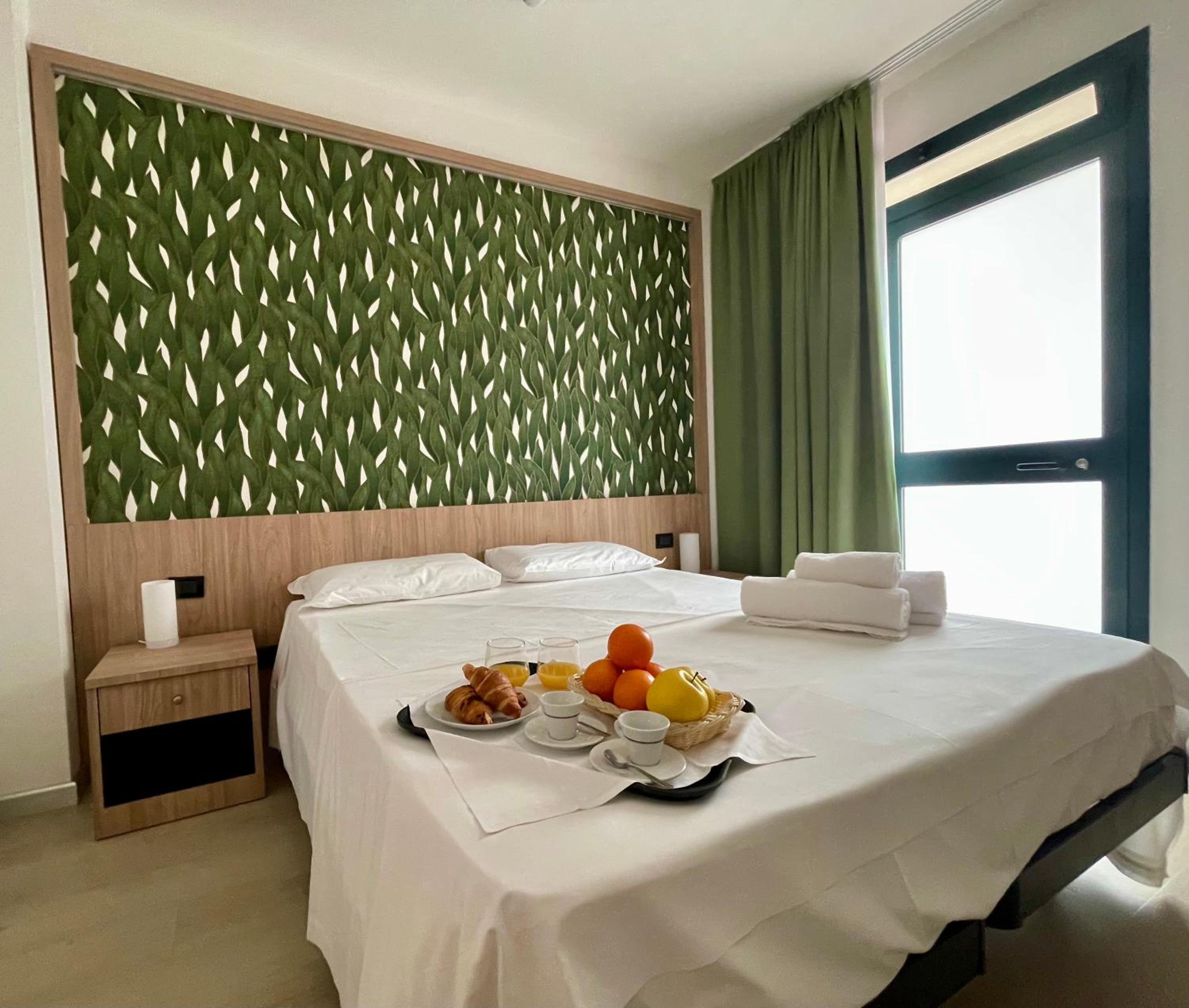 Double Room - Photo 14