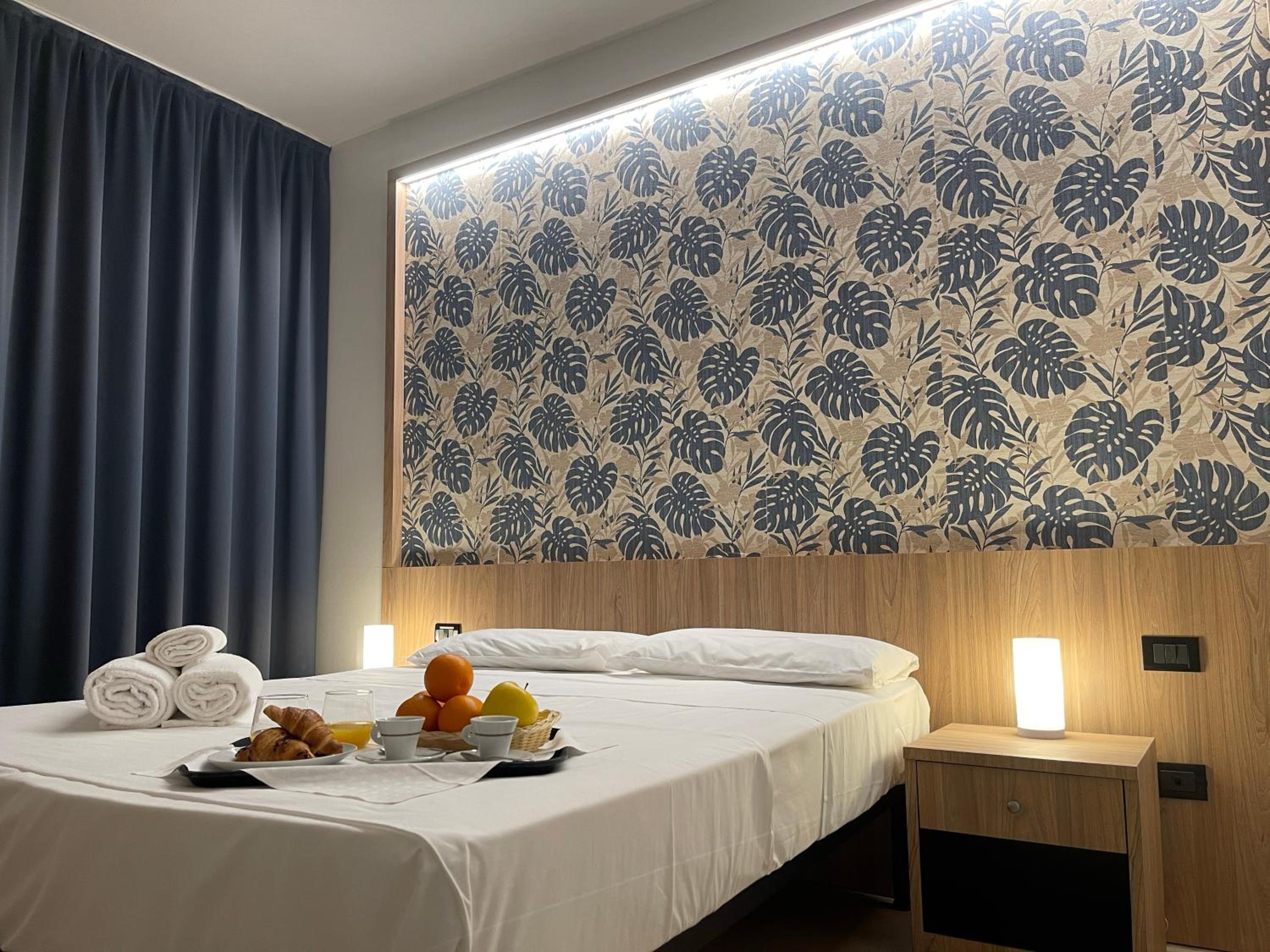 Double Room - Photo 15