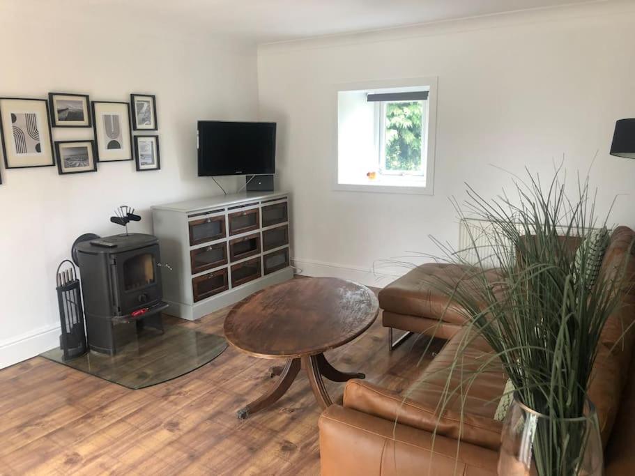 Two-Bedroom House photo 3