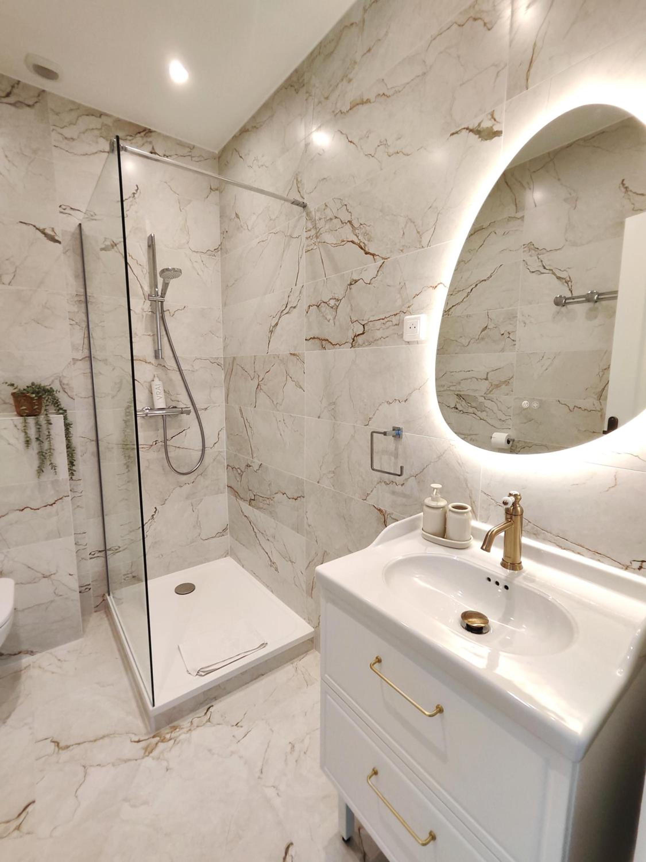 Suite with Terrace - Photo 5