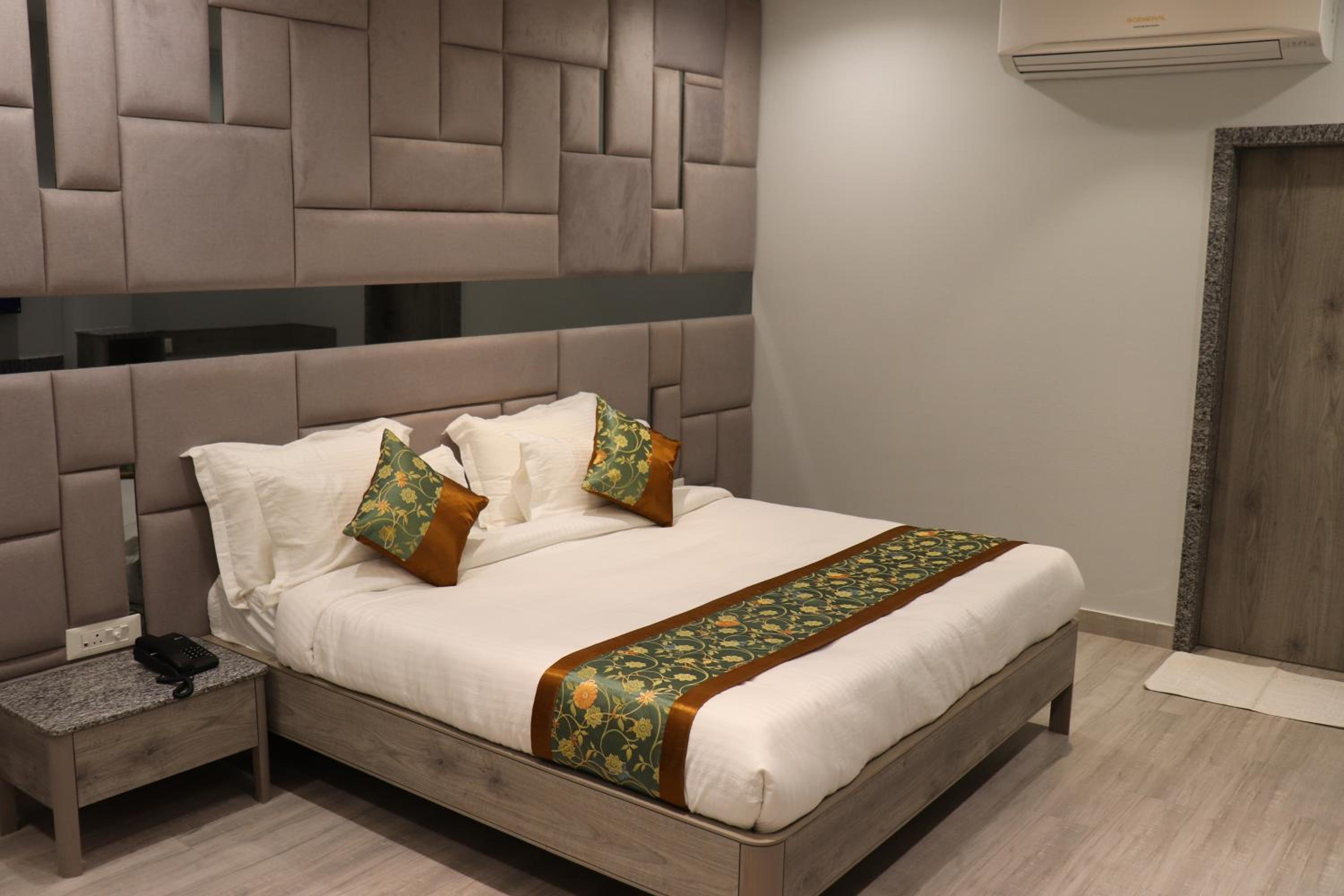 Luxury Suite Room  photo 2