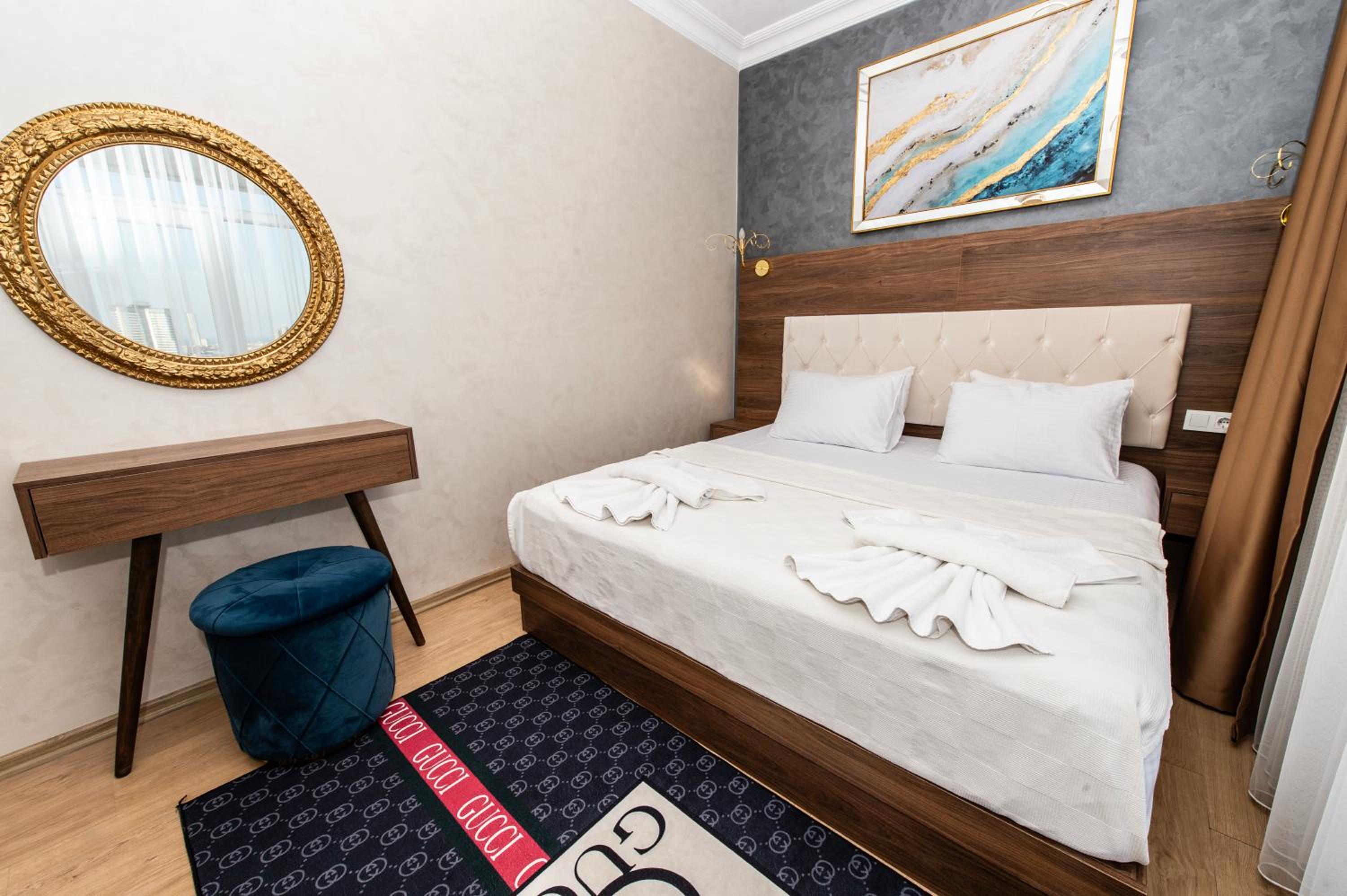 Deluxe Suite with Sea View - Photo 1