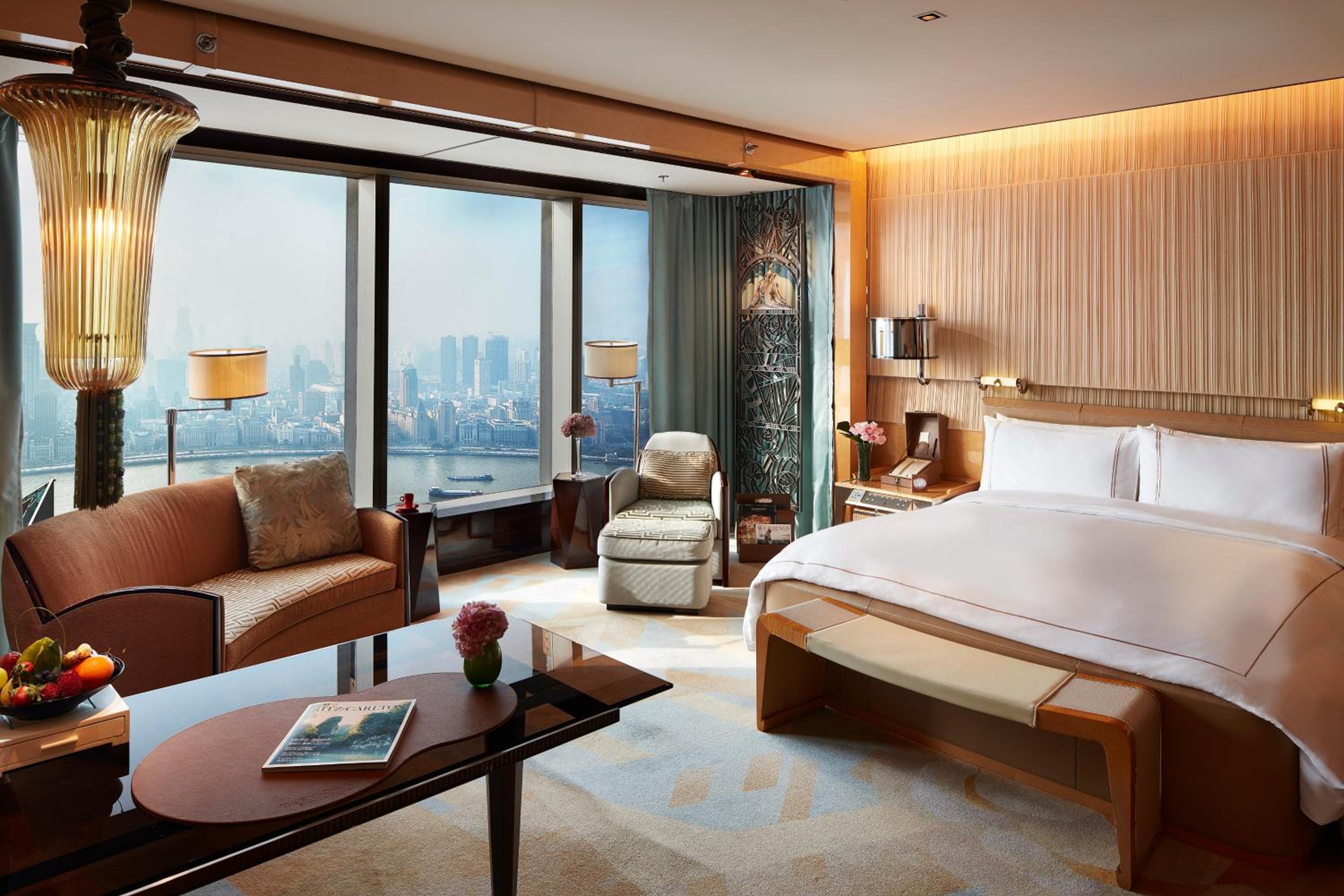 Club Bund View Room