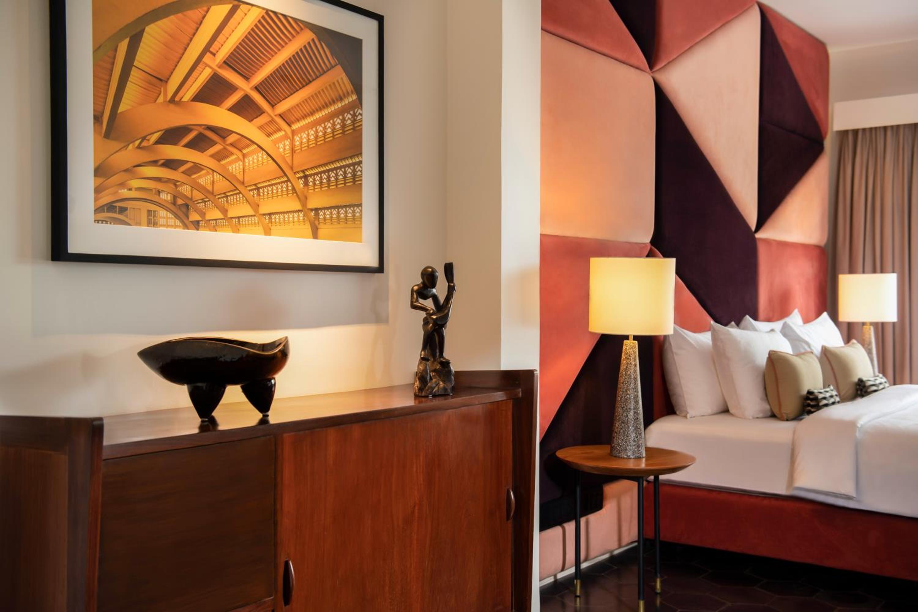Junior Suite with Pool View photo 3