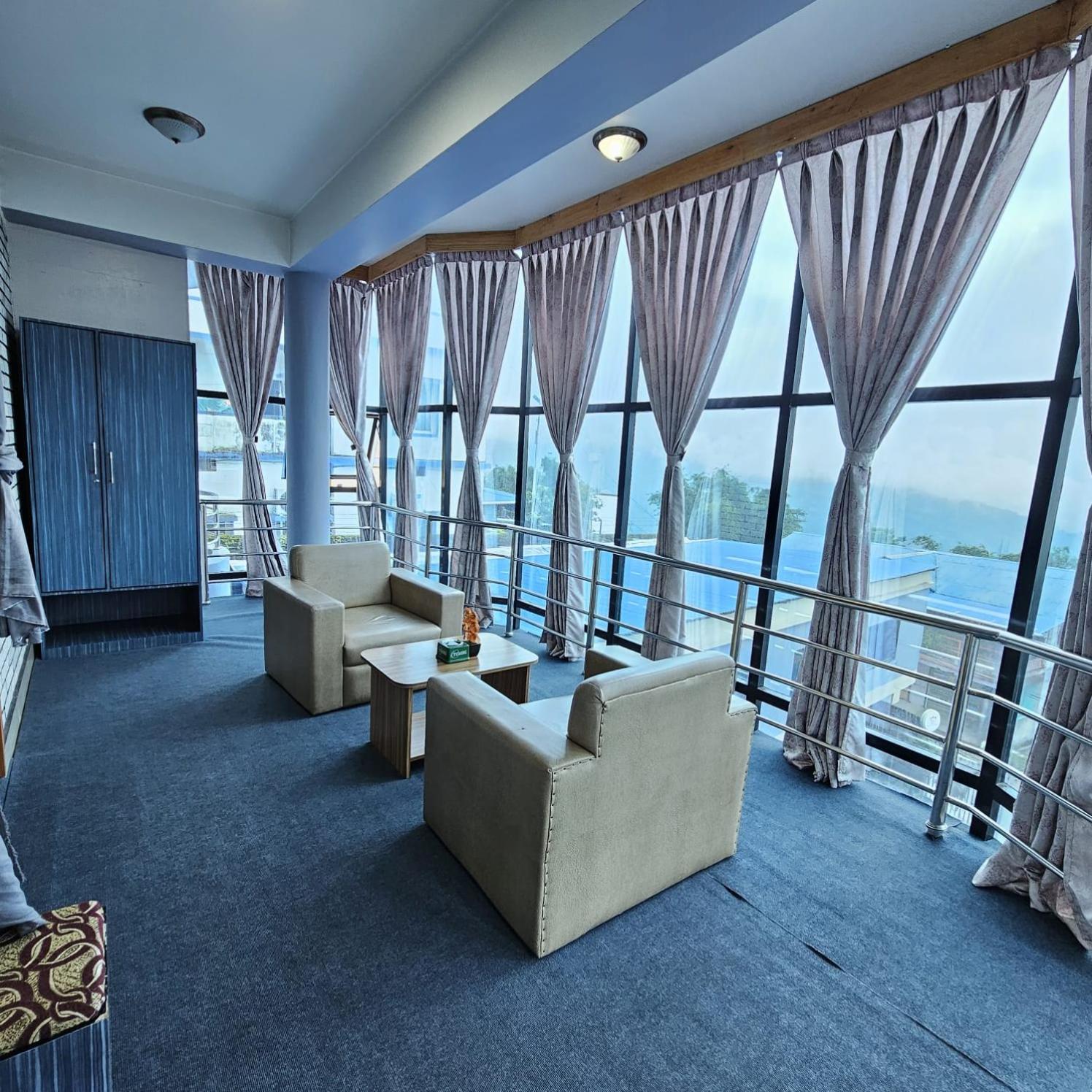 Deluxe Twin Room photo 3