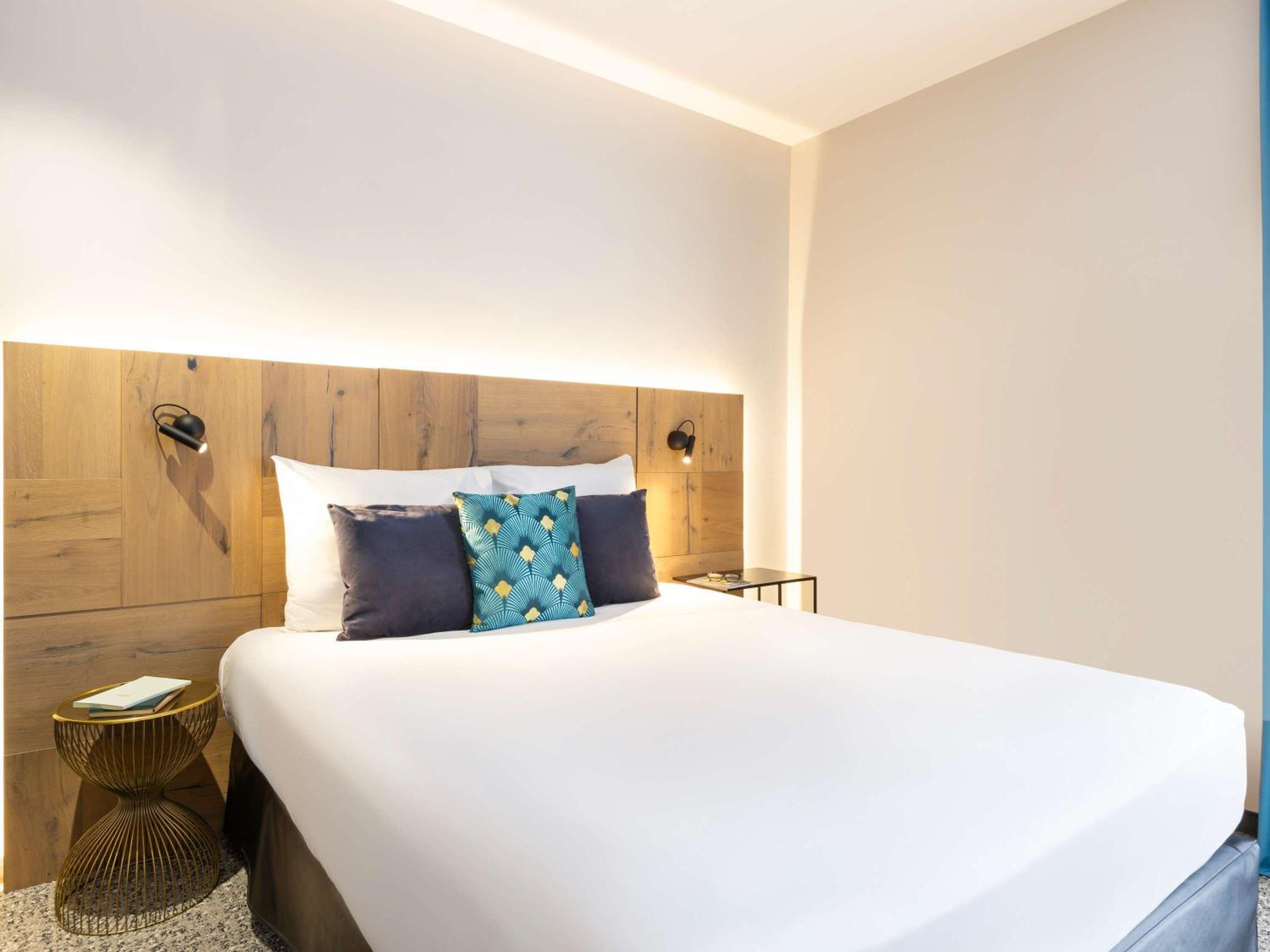Standard One Double Bed - Photo 15