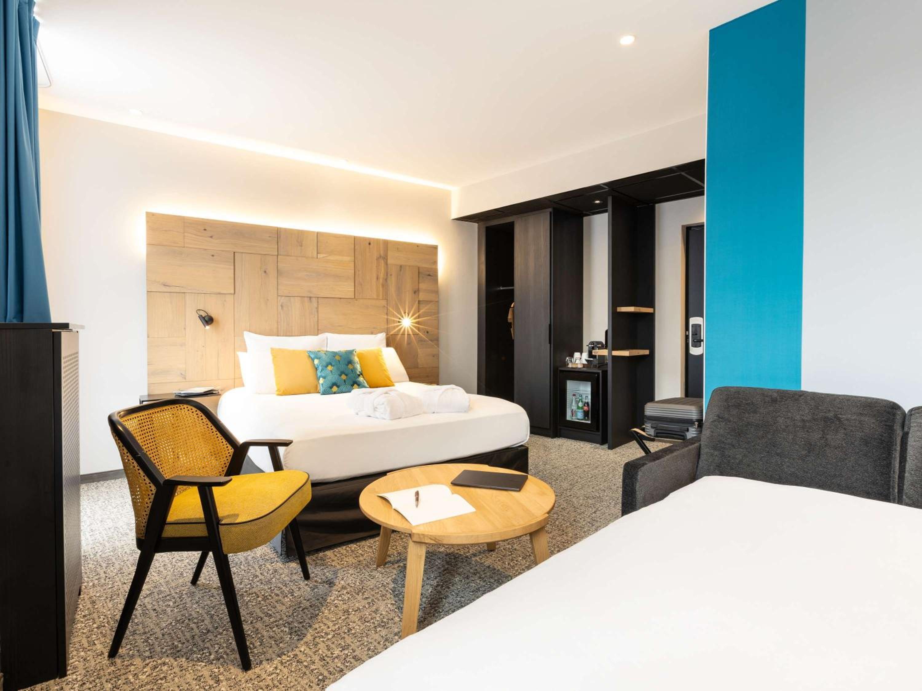 Standard One Double Bed - Photo 14