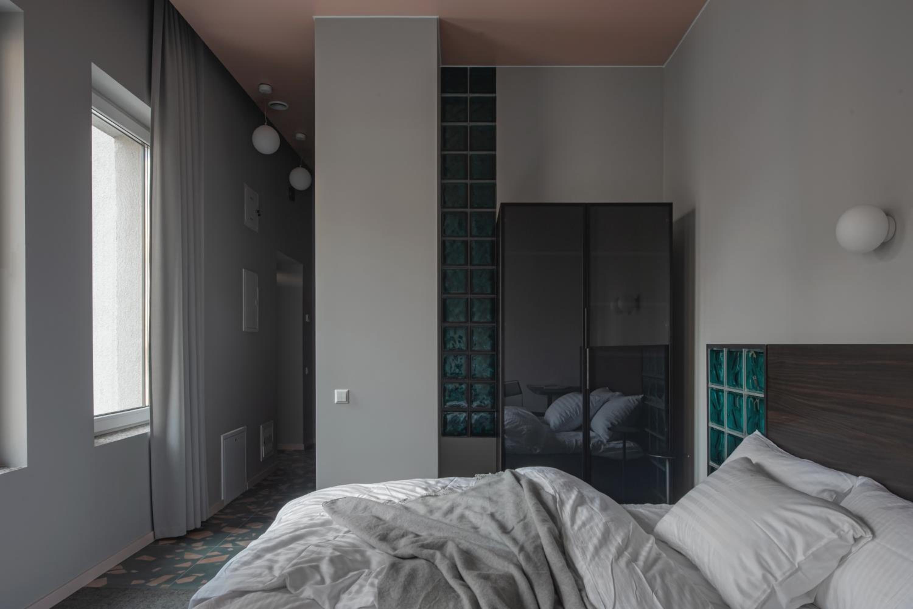 Double Room with Balcony - Photo 3
