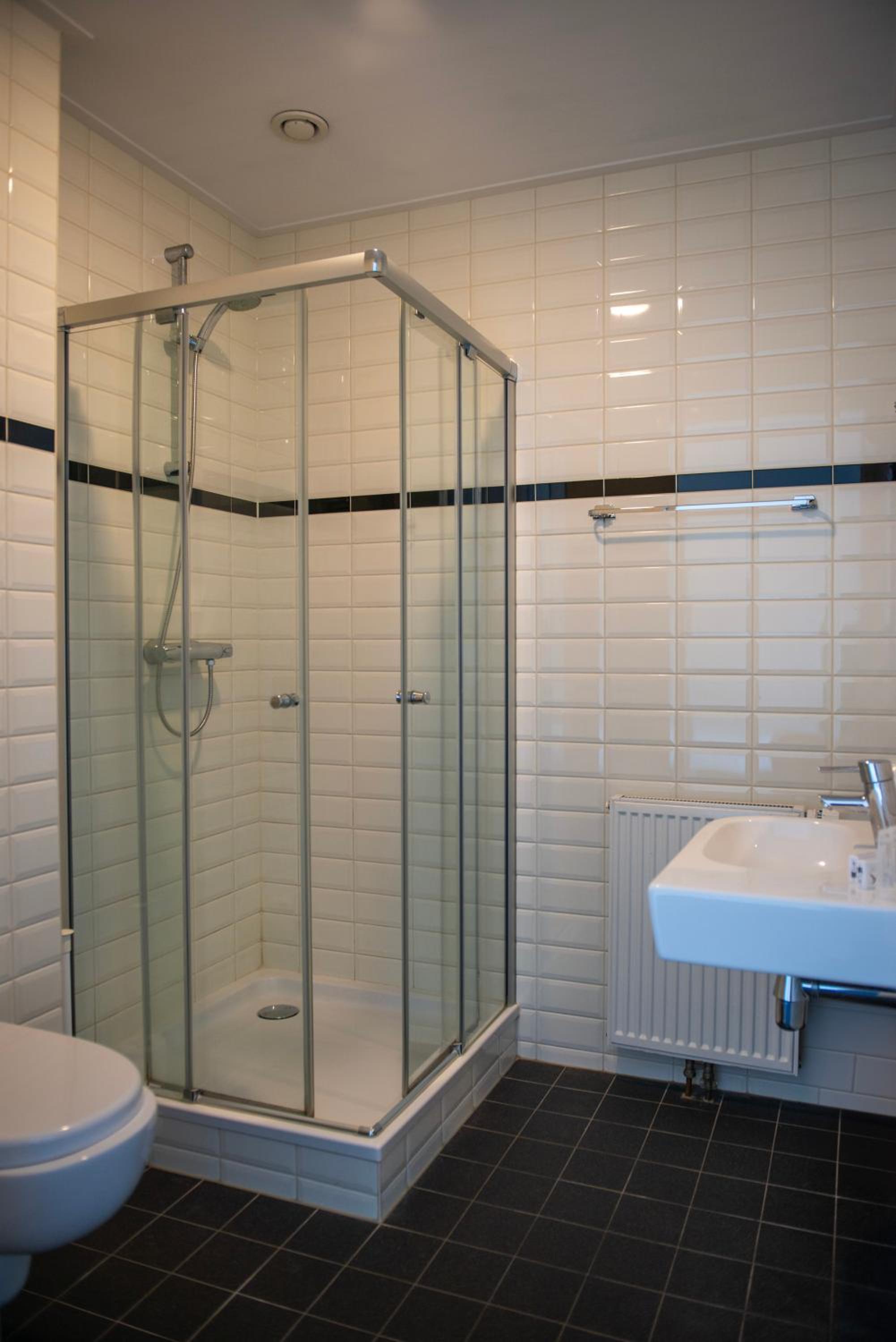 Deluxe Quadruple Room - Photo 2