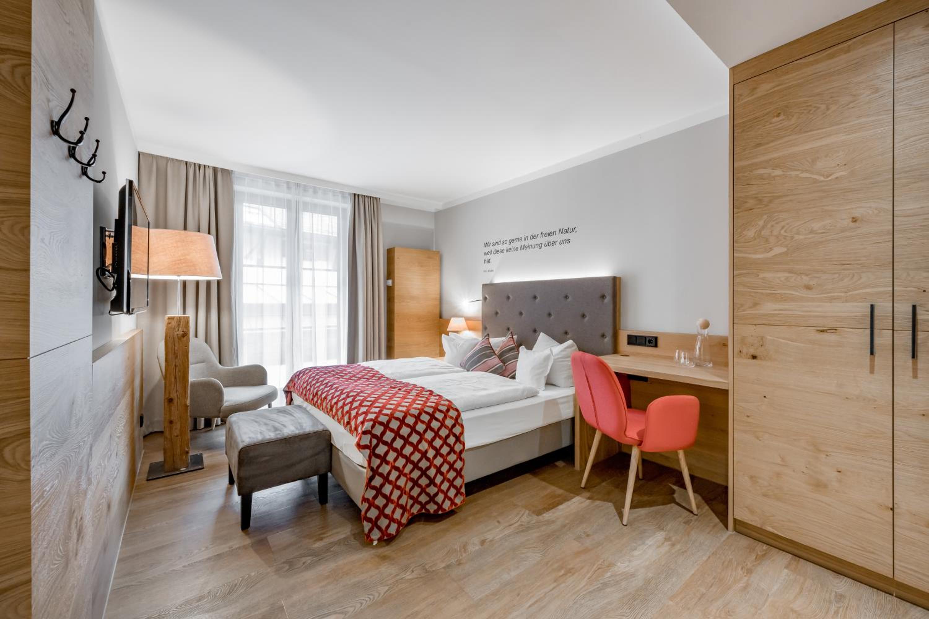 Small Double Room - Photo 9
