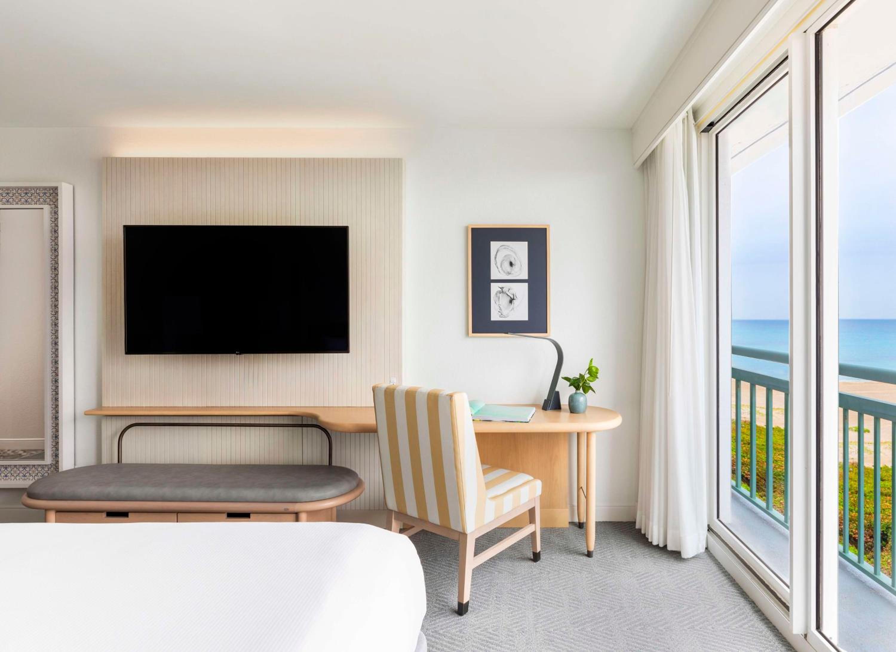 King Room with Ocean View - Photo 1