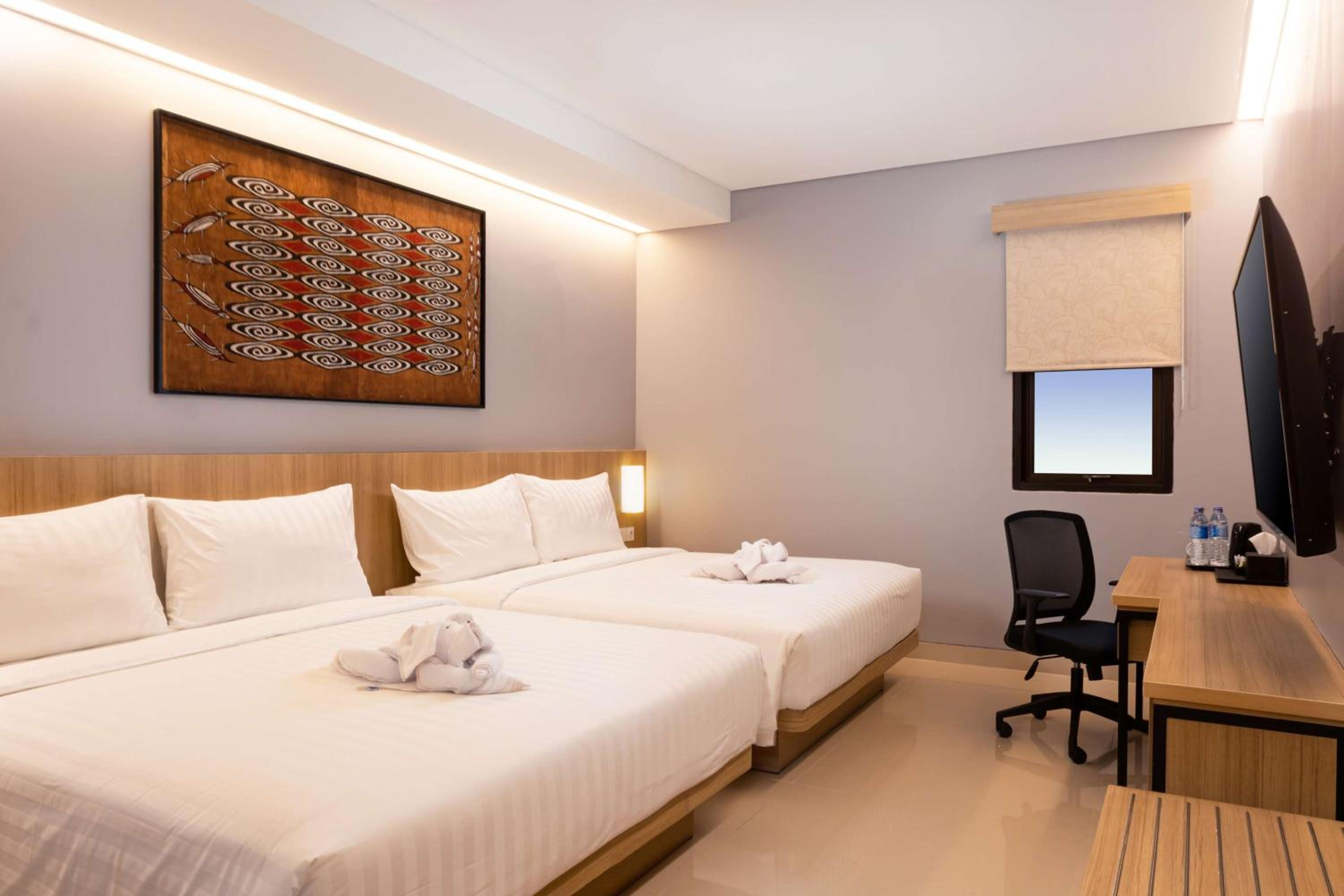 Family Suite with Two Double Beds - Non-Smoking  - Photo 1