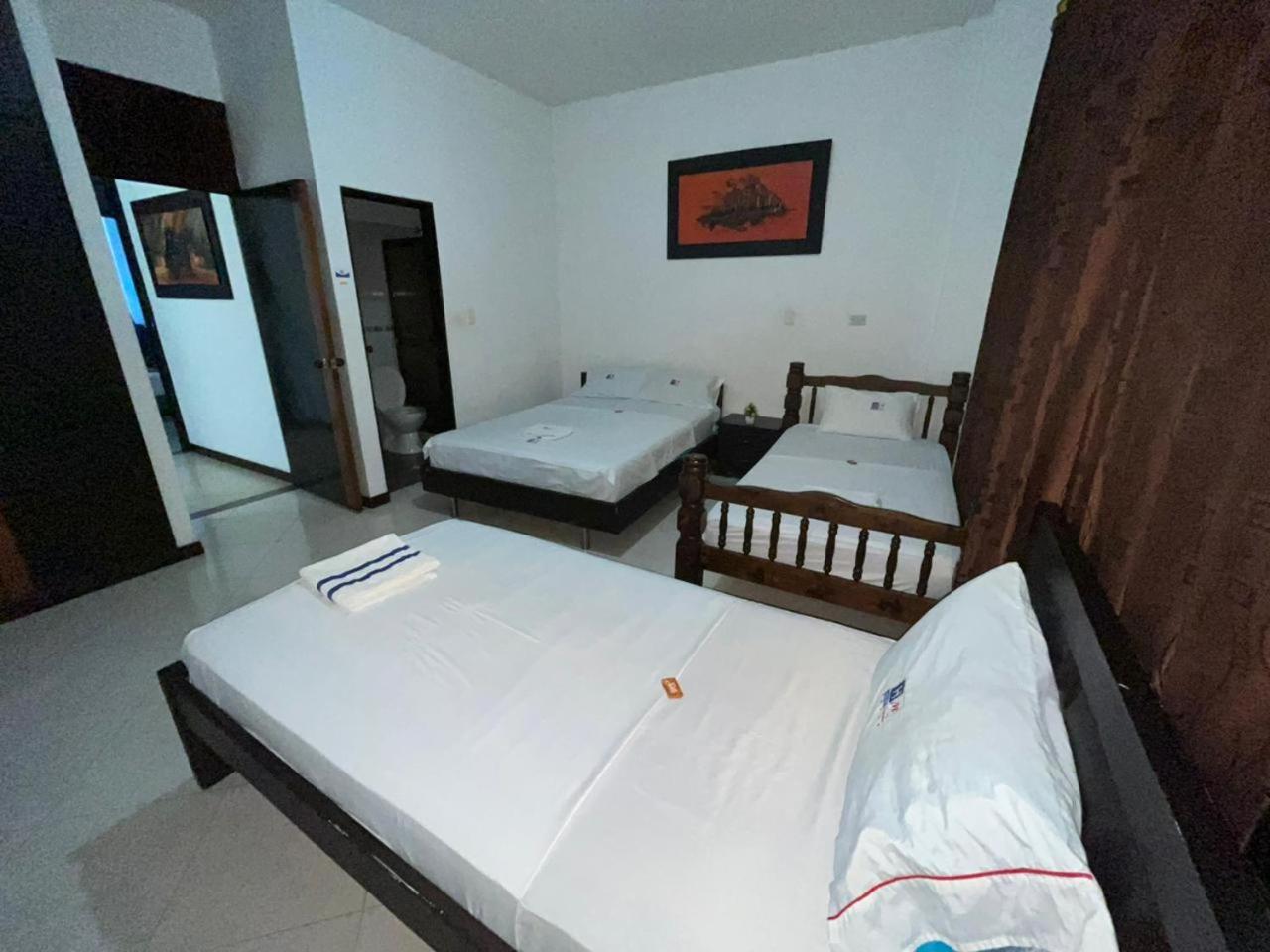 Double or Twin Room photo 2