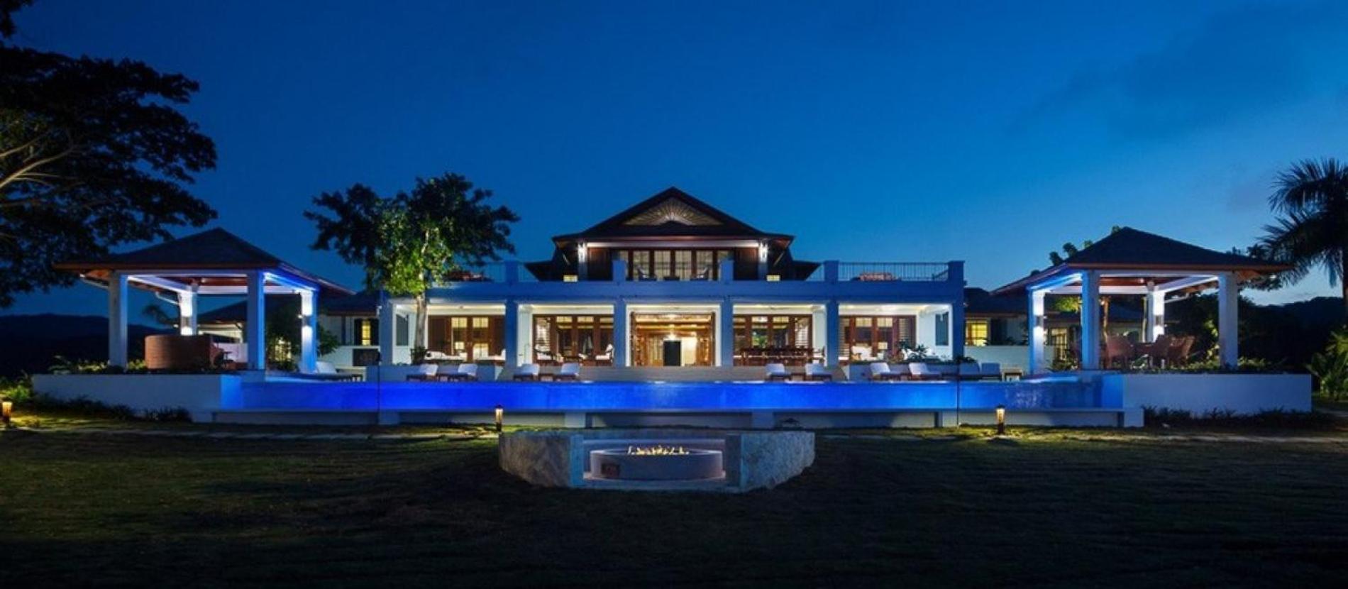 Villa photo 2