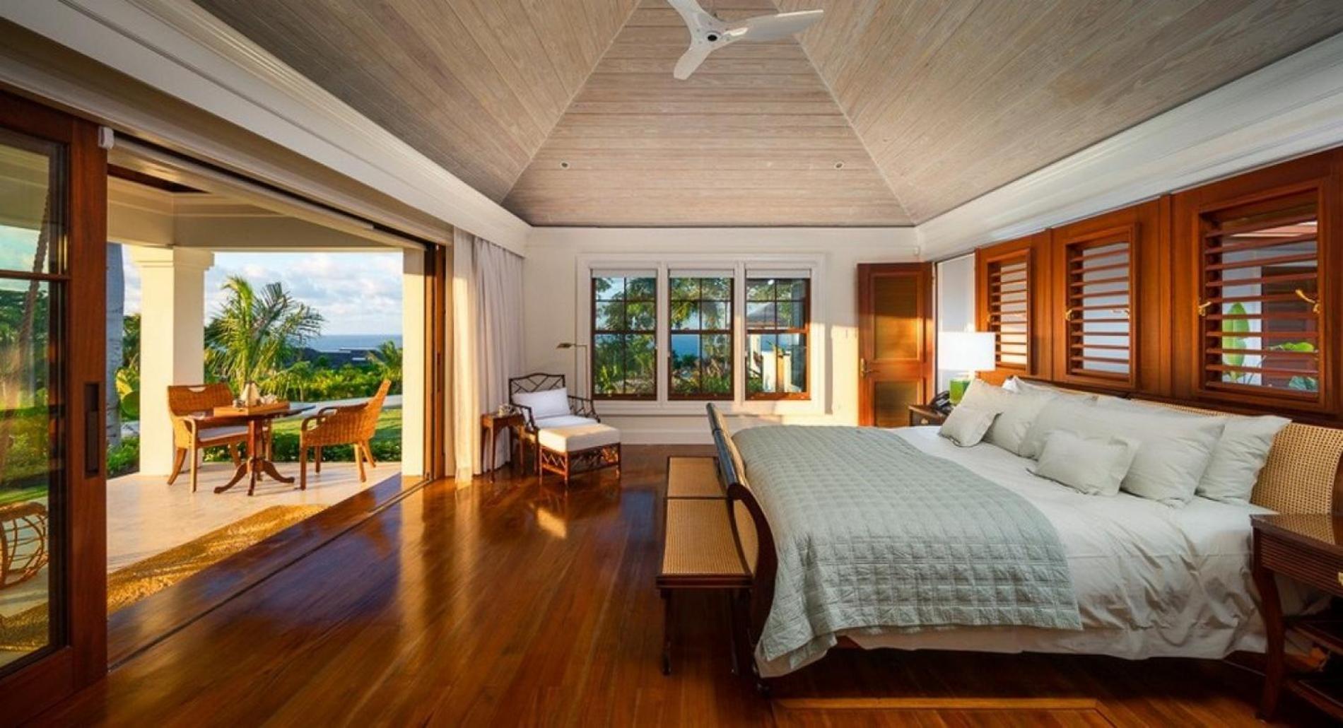Villa photo 1