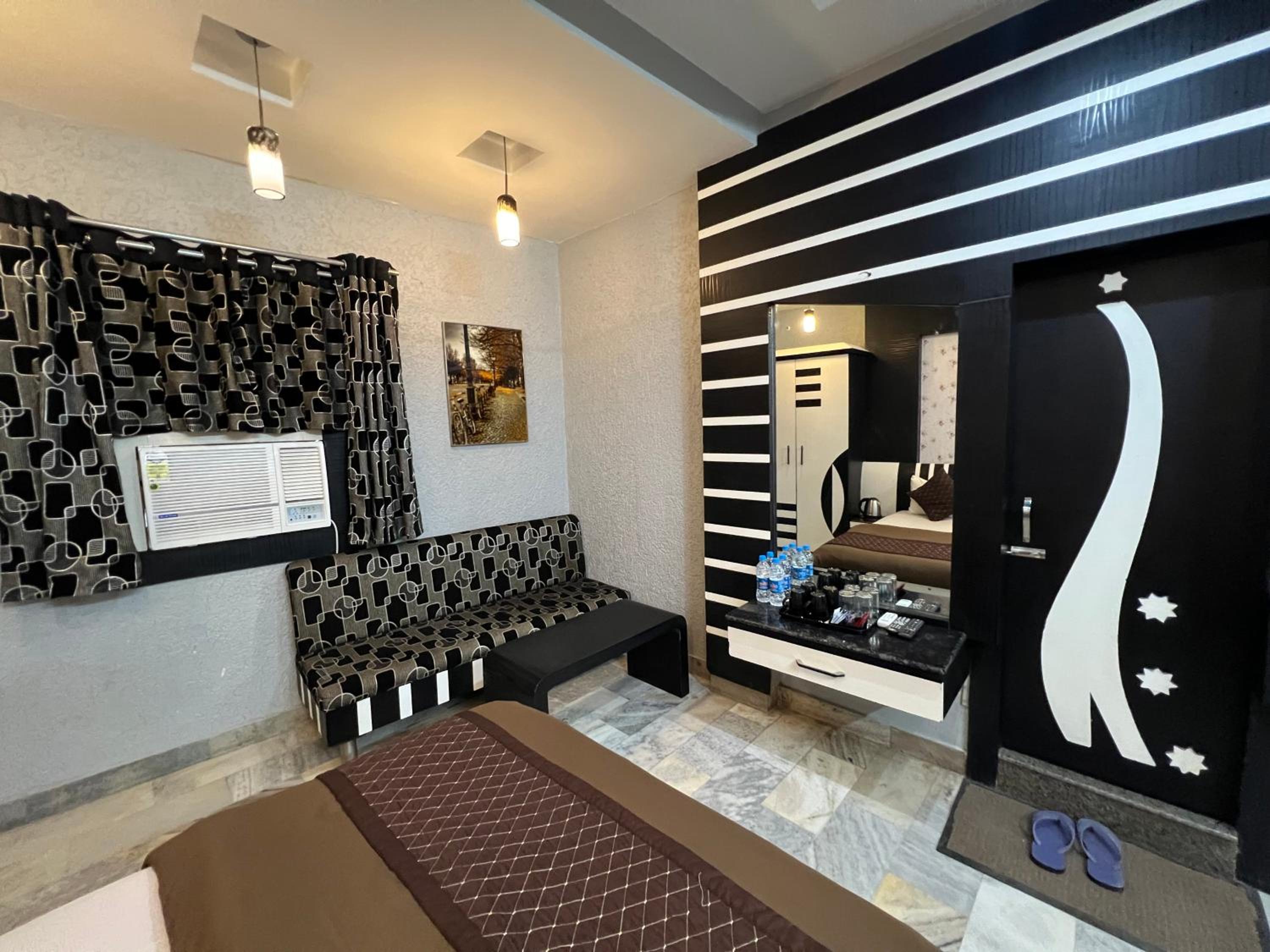 Deluxe Family Room - Photo 4