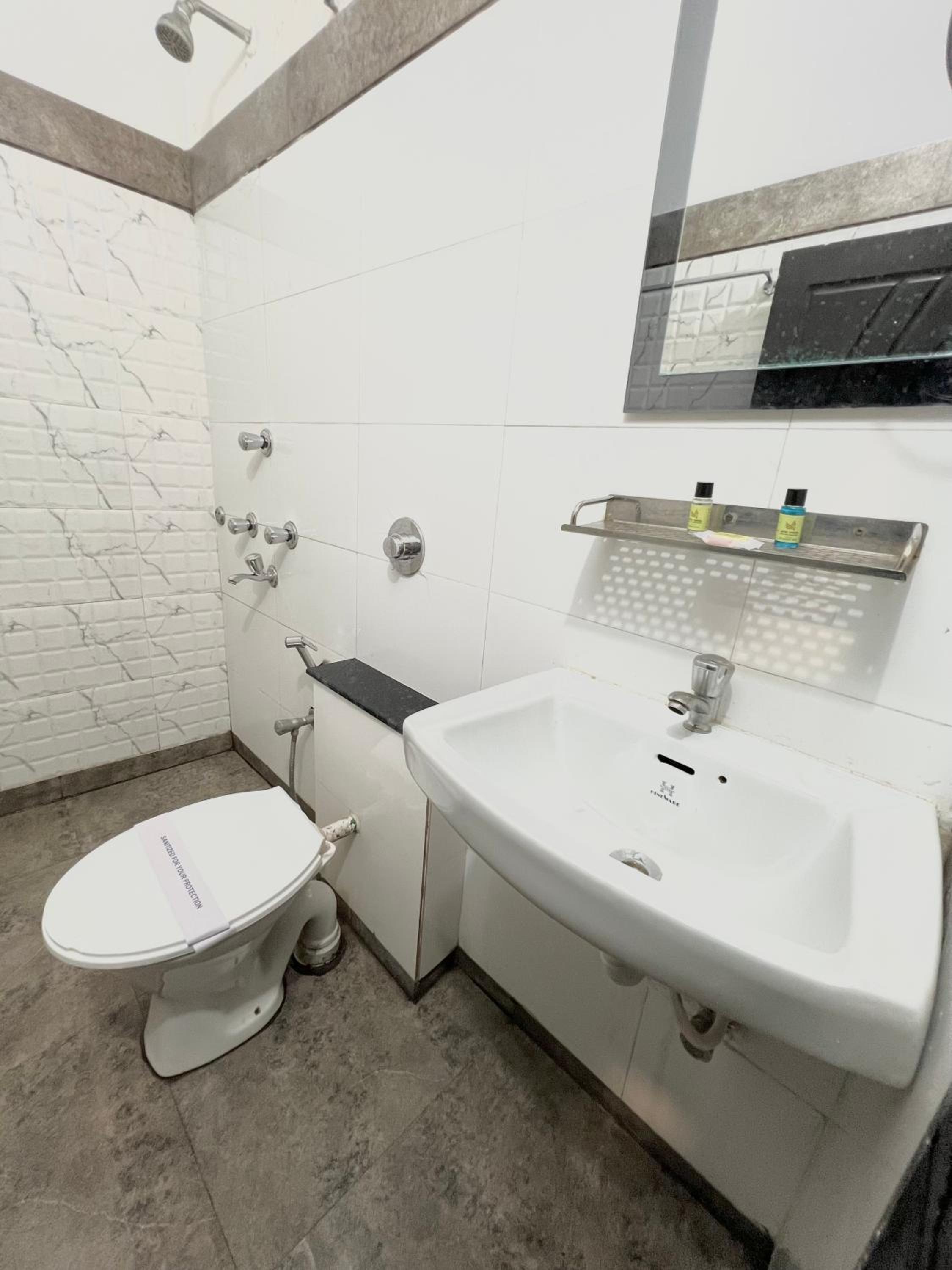 Deluxe Double Room - Photo 5