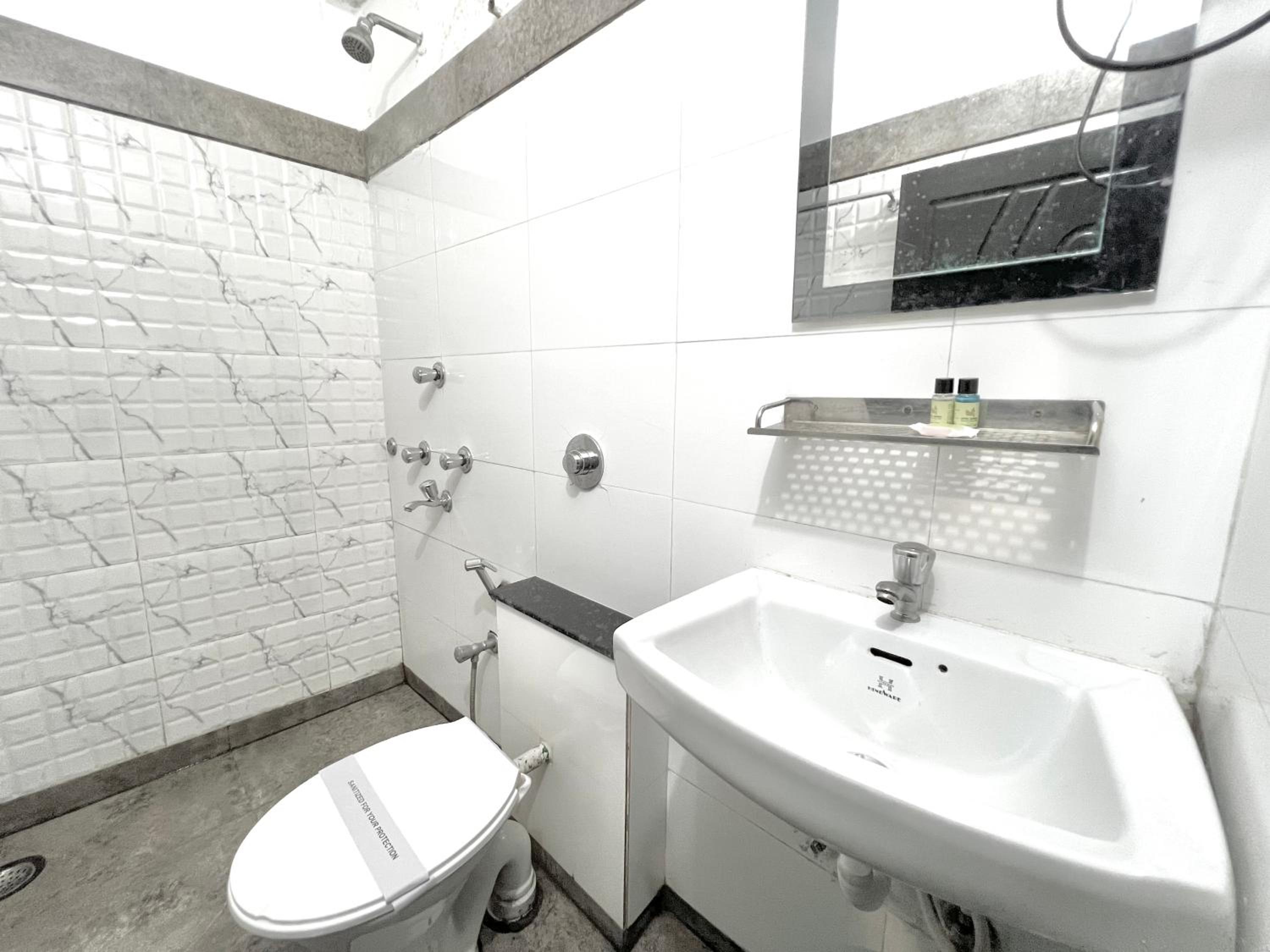 Deluxe Double Room - Photo 3