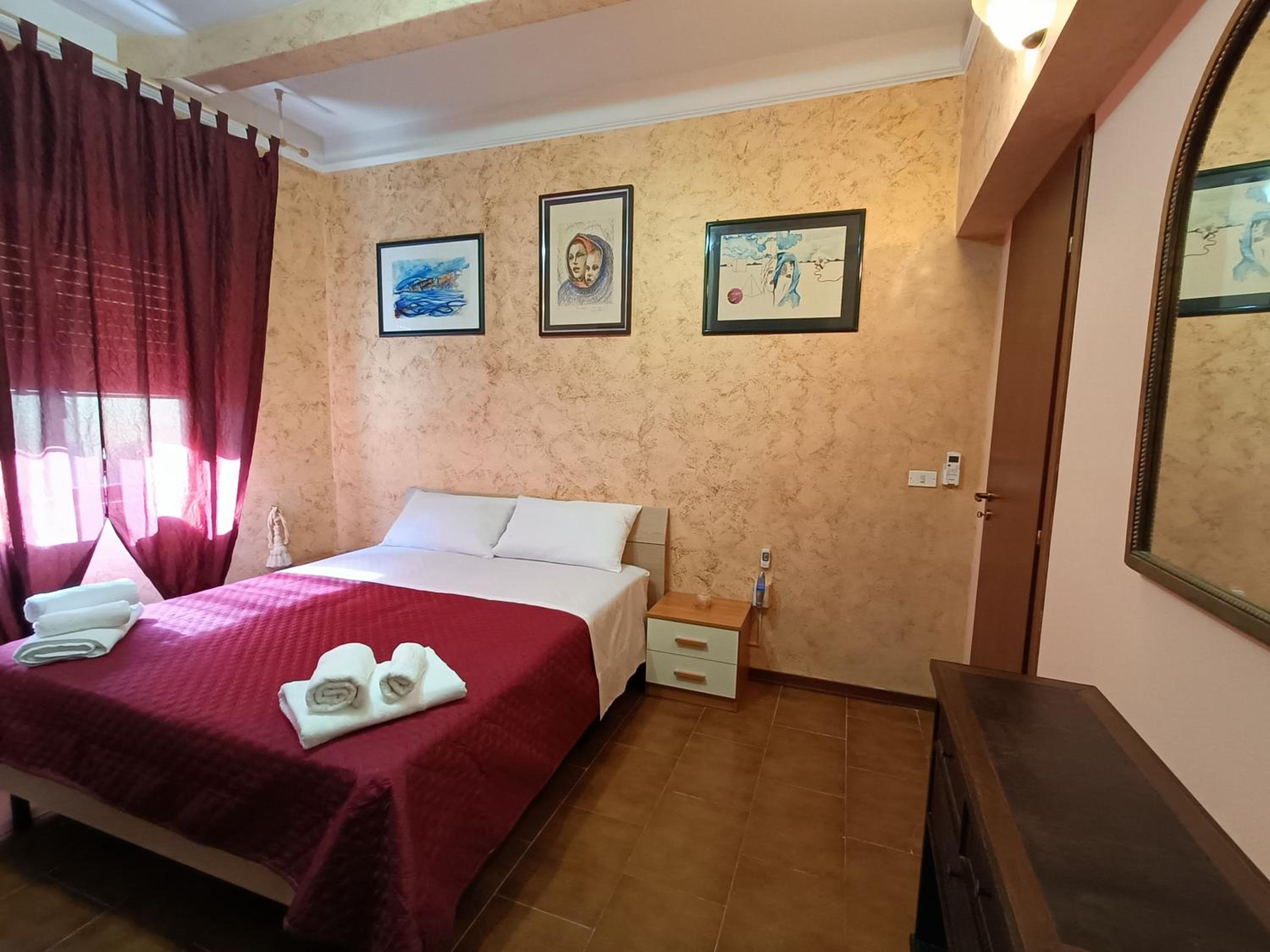Double Room with Private Bathroom photo 2