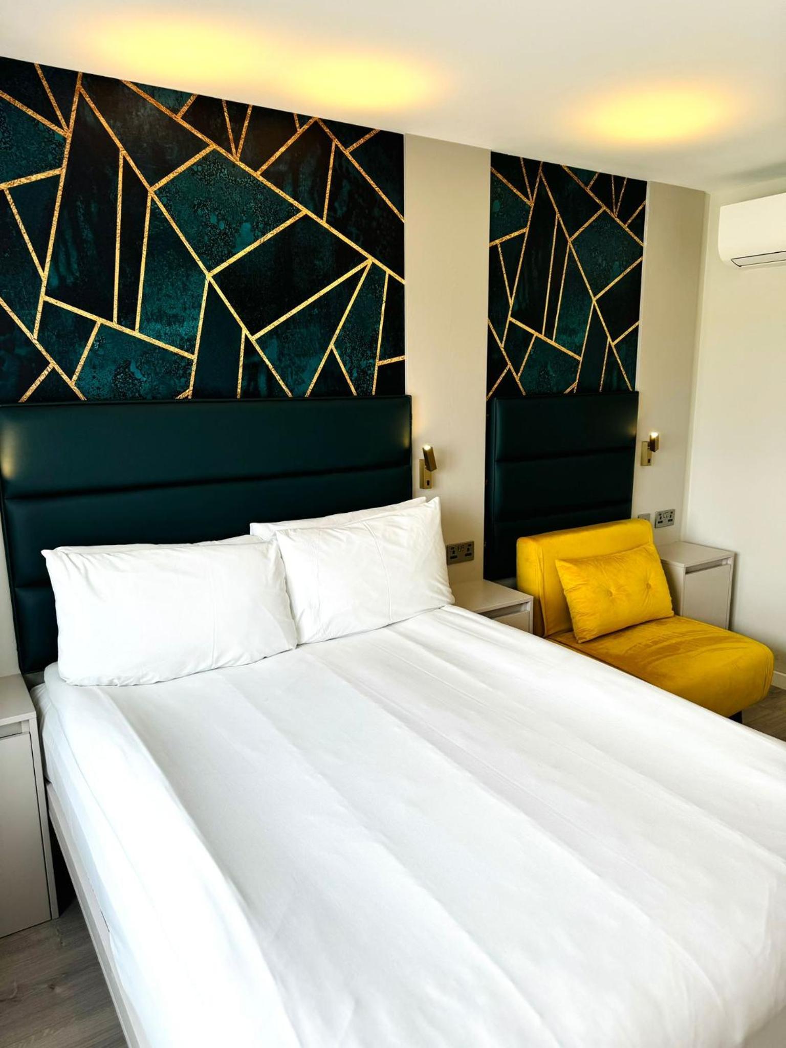 Studio with Sofa Bed