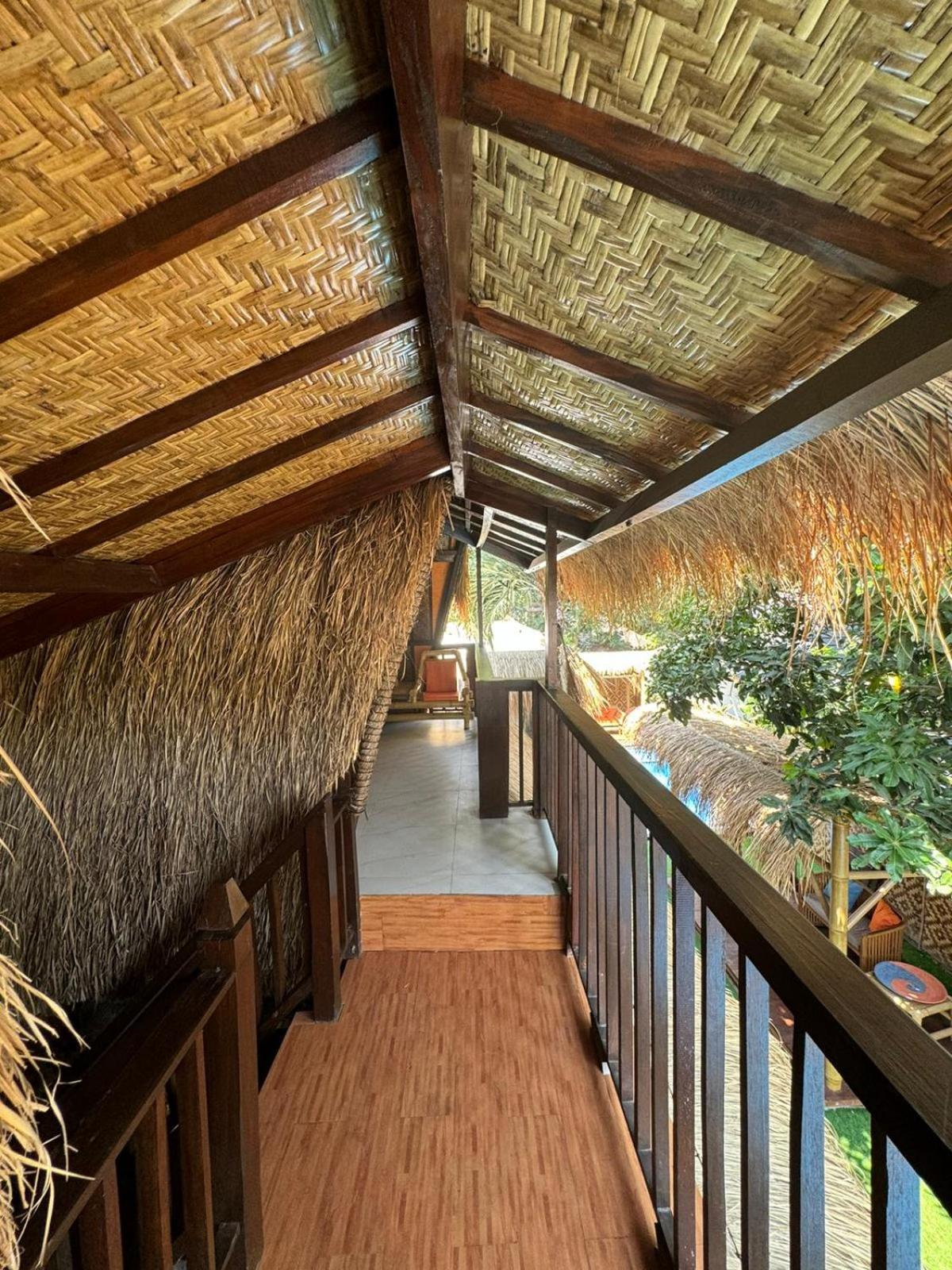 Deluxe Bungalow photo 2
