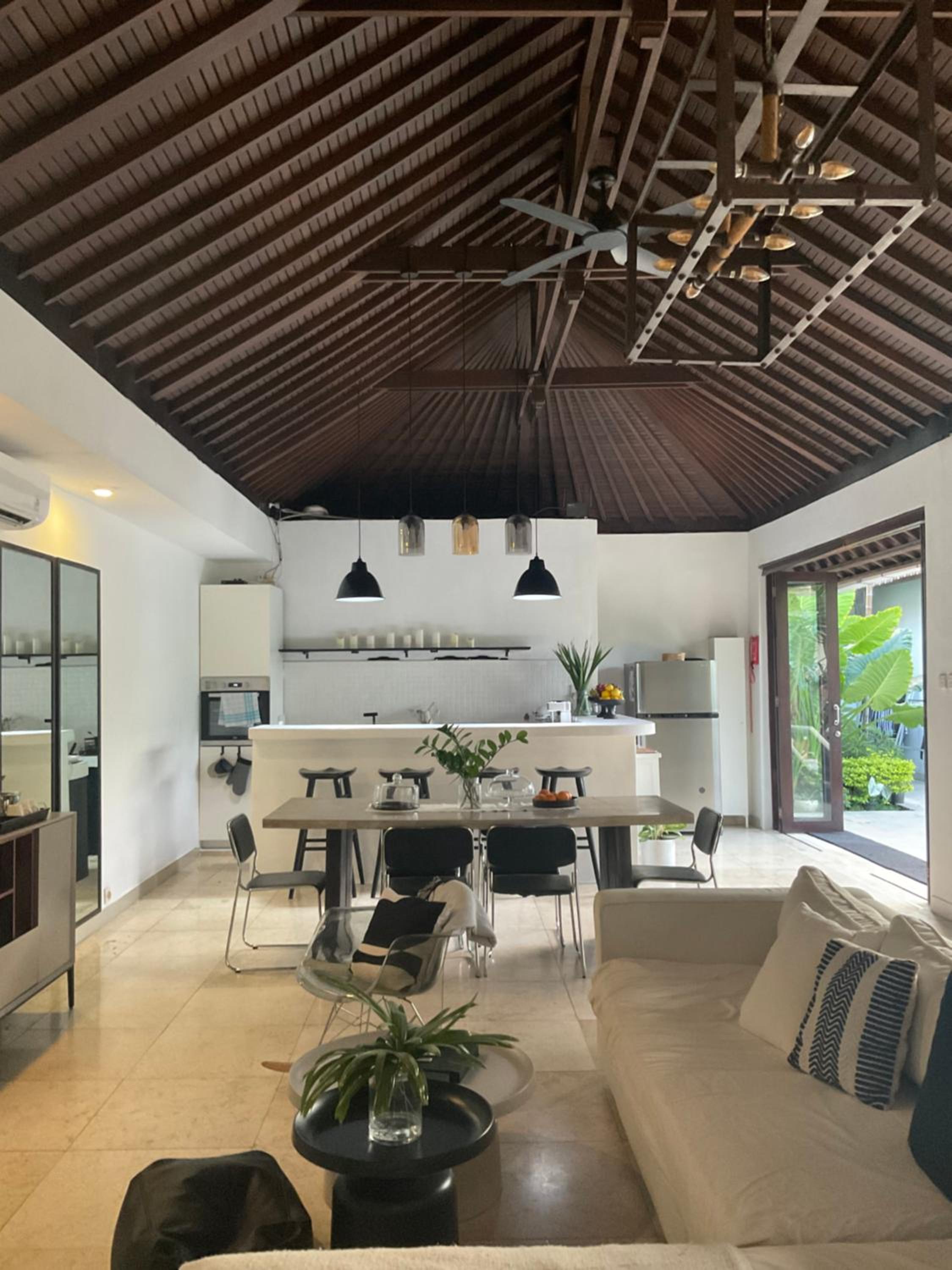 Three-Bedroom Villa photo 3