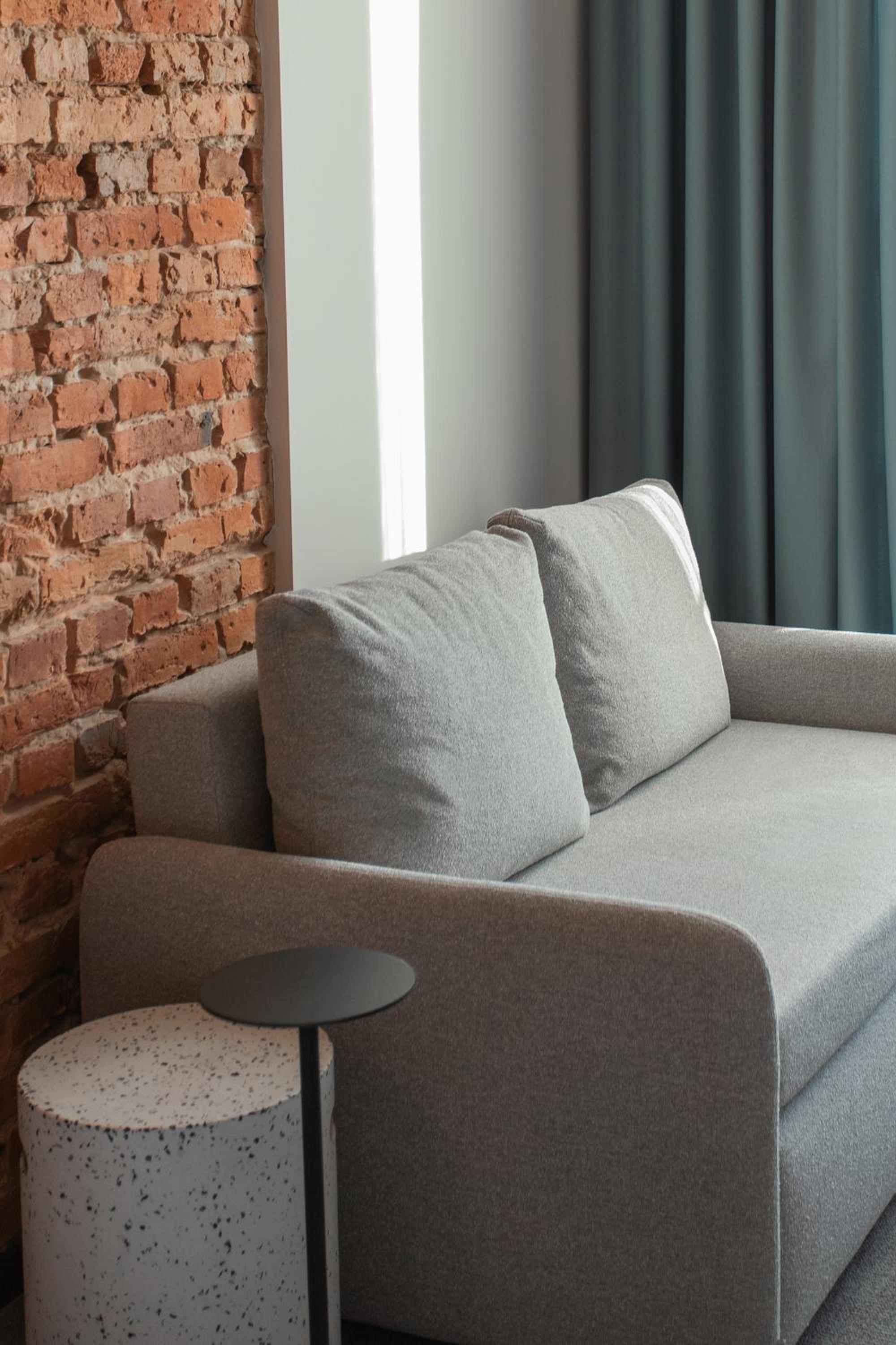 Apartment with City View - Photo 6