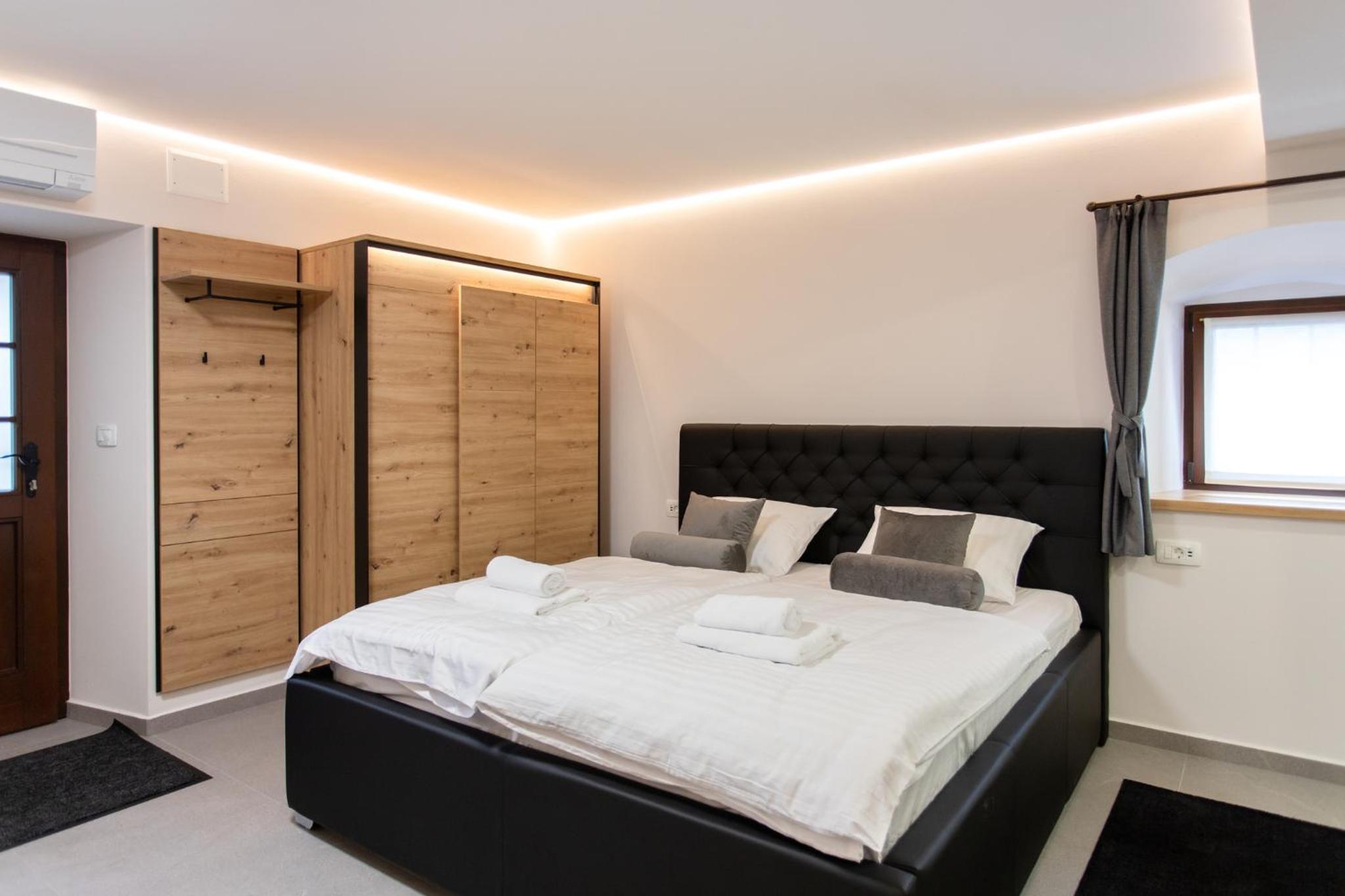 Suite - Photo 2