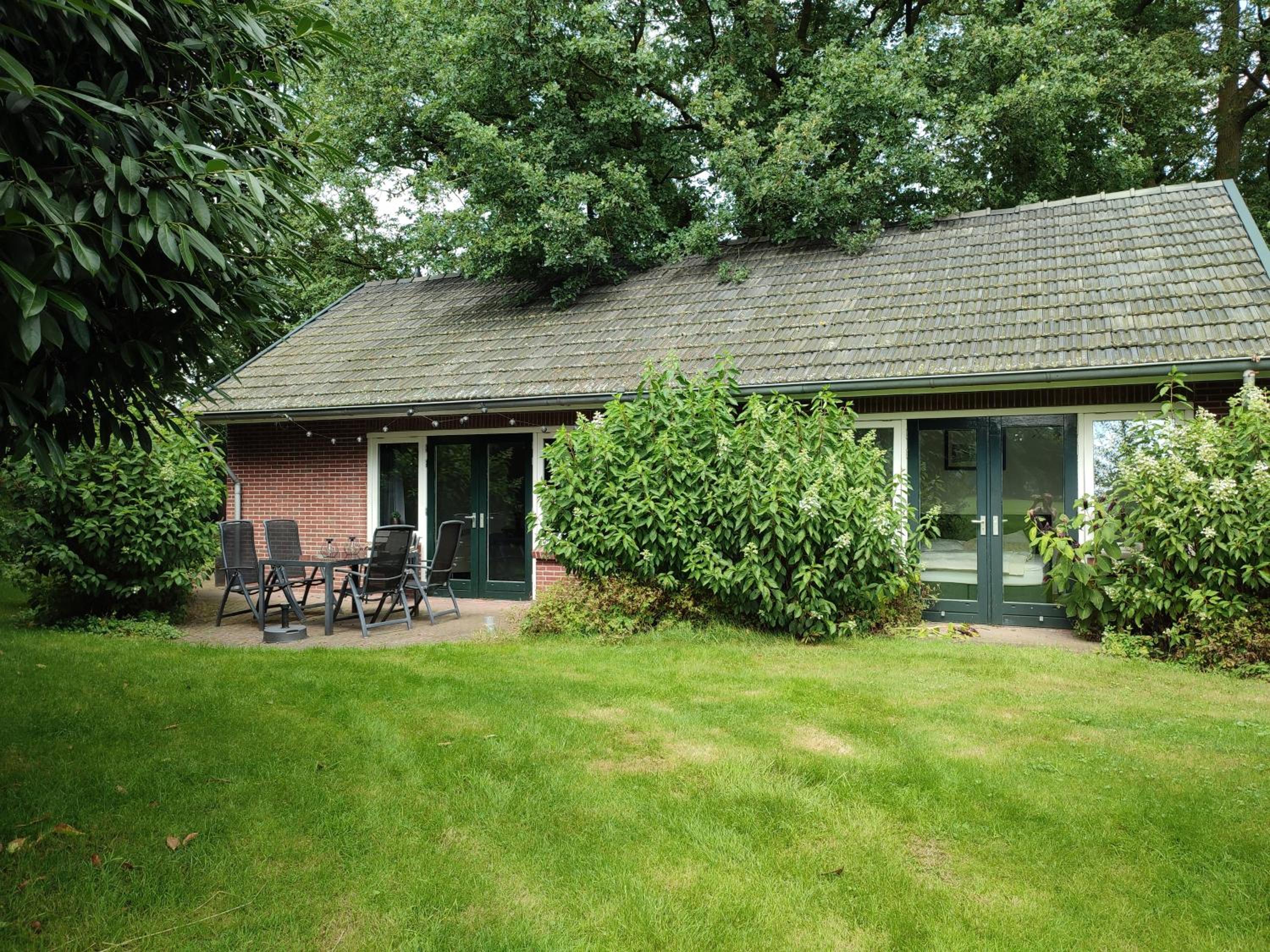Three-Bedroom House photo 3
